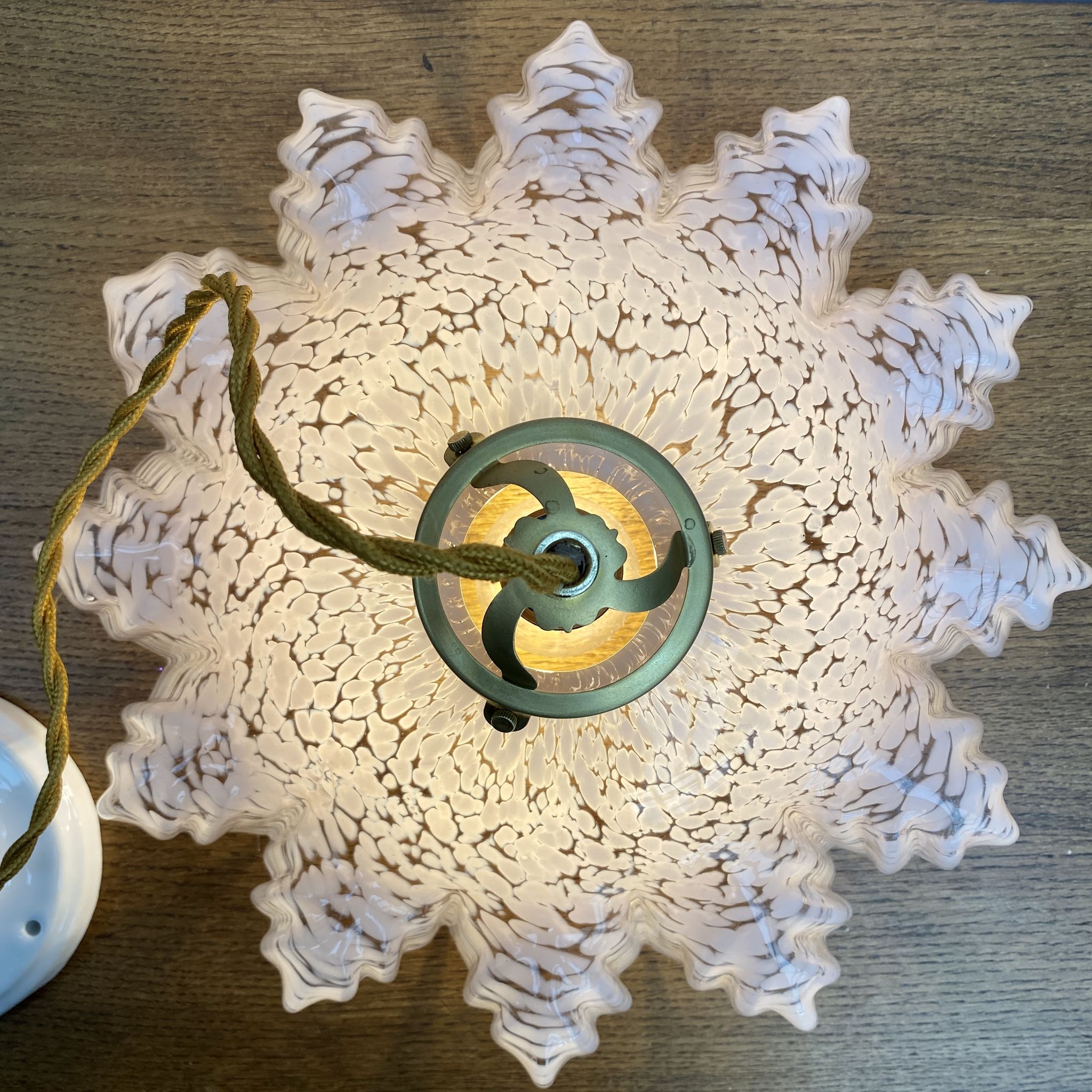 Vintage lampshade suspension in pale pink clichy glass
