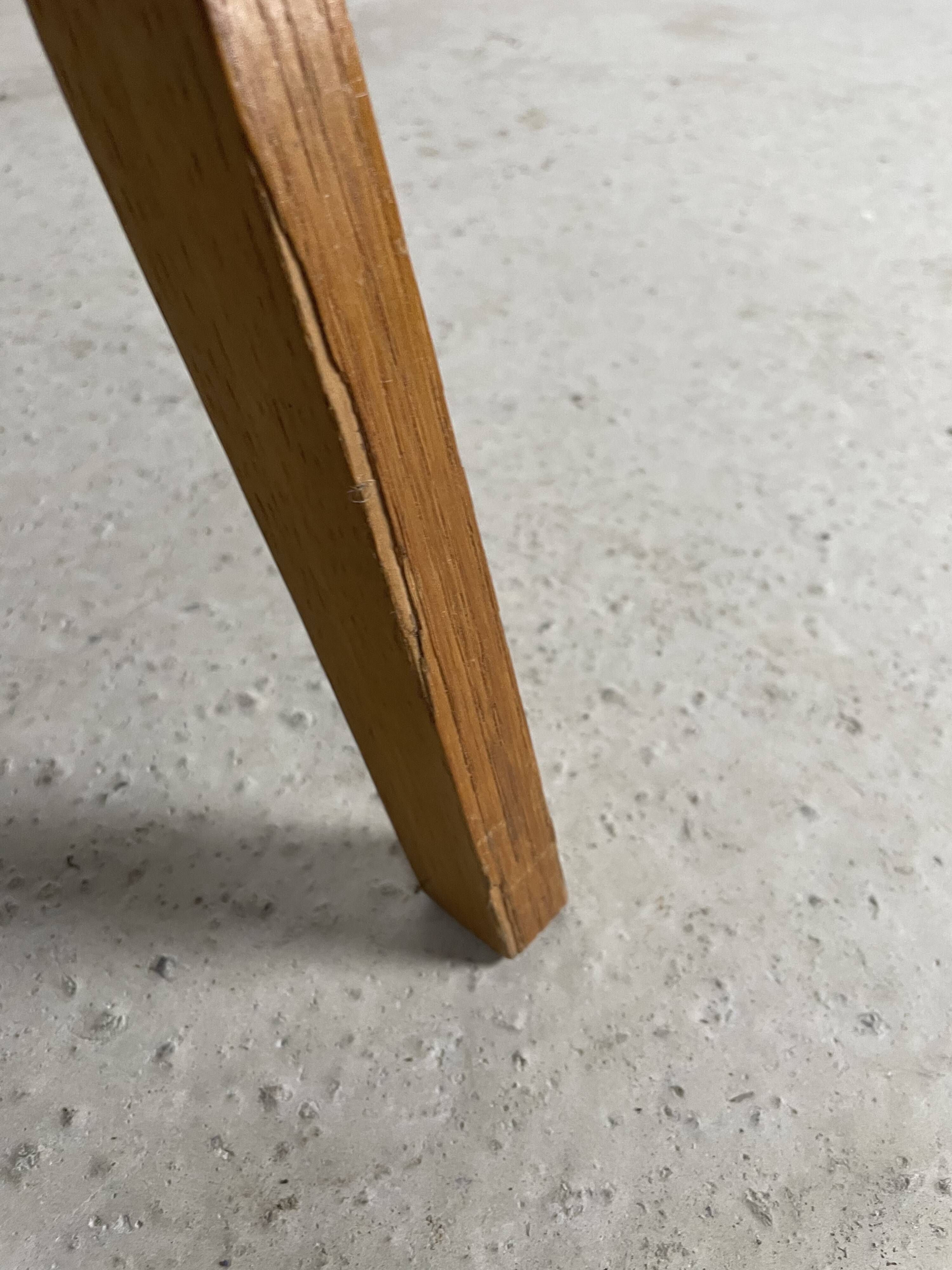 Desk feet compass in oak, 1950