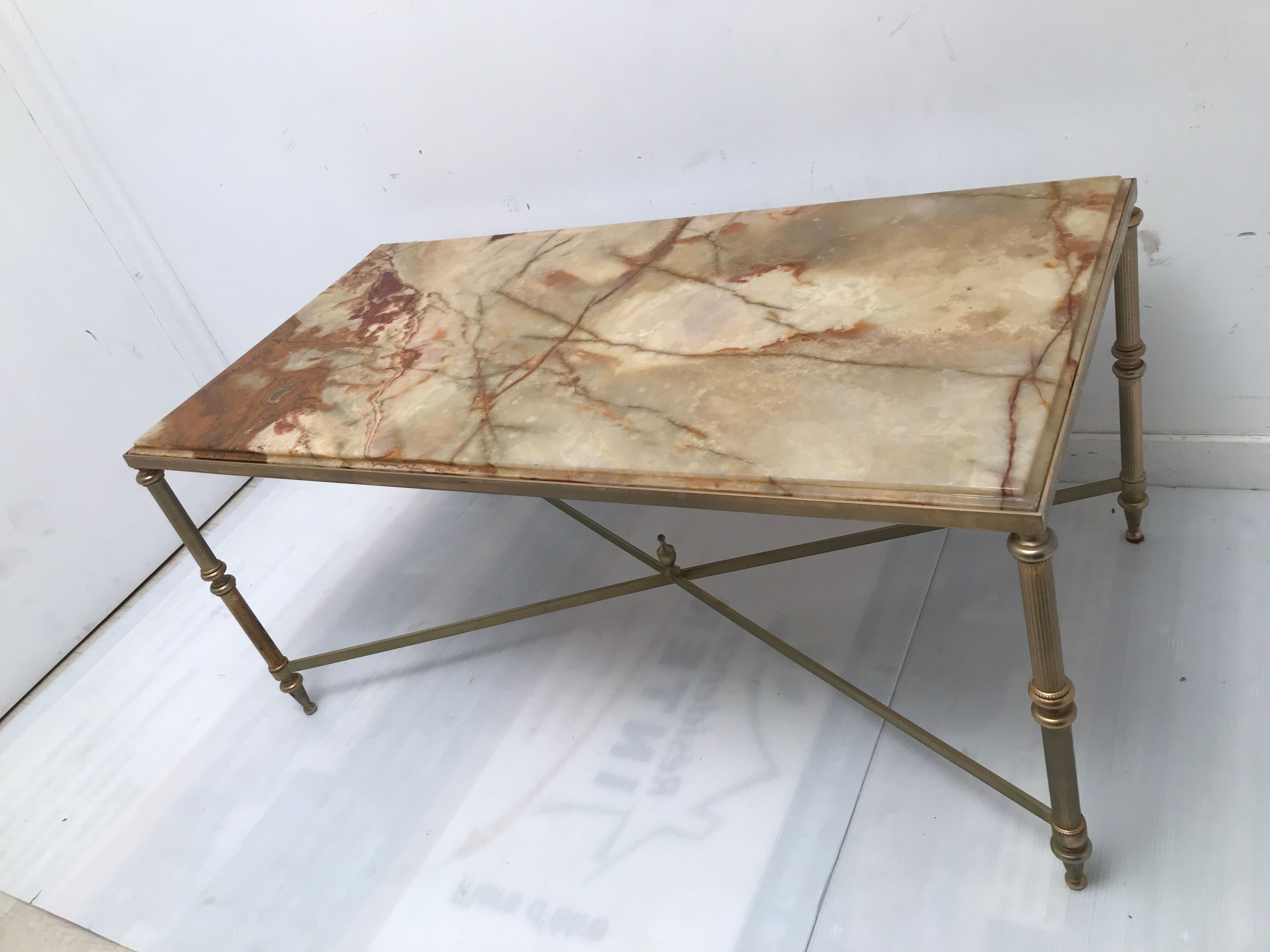 Coffee table with gilded metal base and onyx top from the 60/70