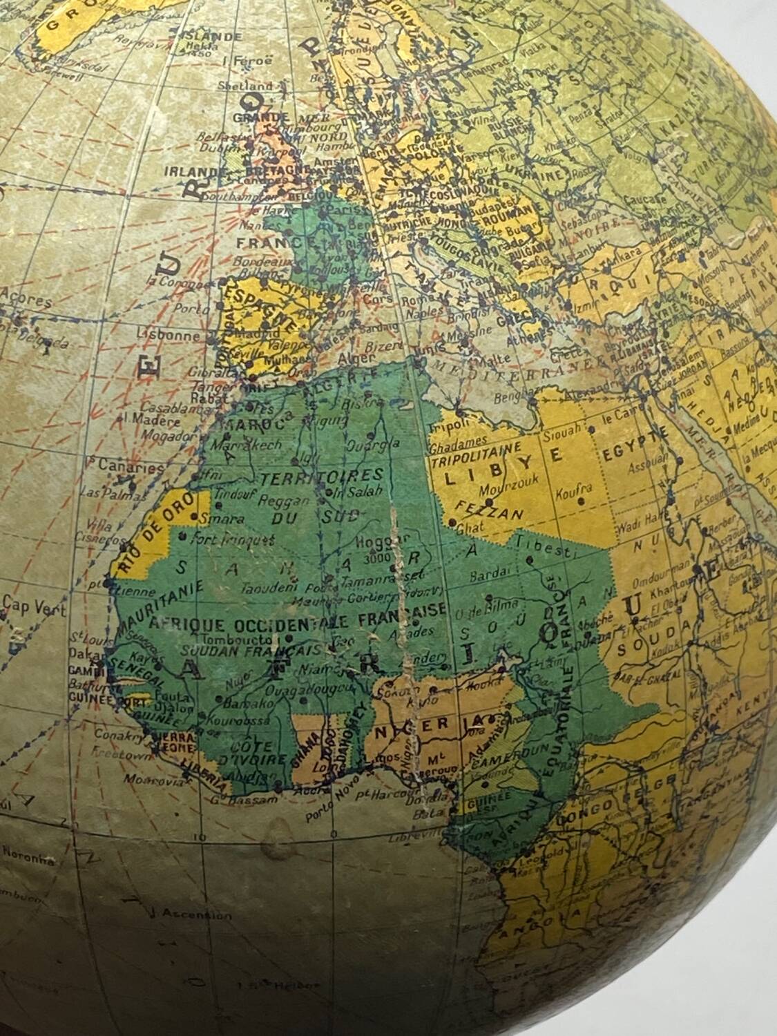 Globe 🌍 terrestrial Taride France 🇫🇷, vintage / old / circa 1960