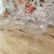 Set of 6 vintage champagne glasses in chiseled glass with flared drinking rim