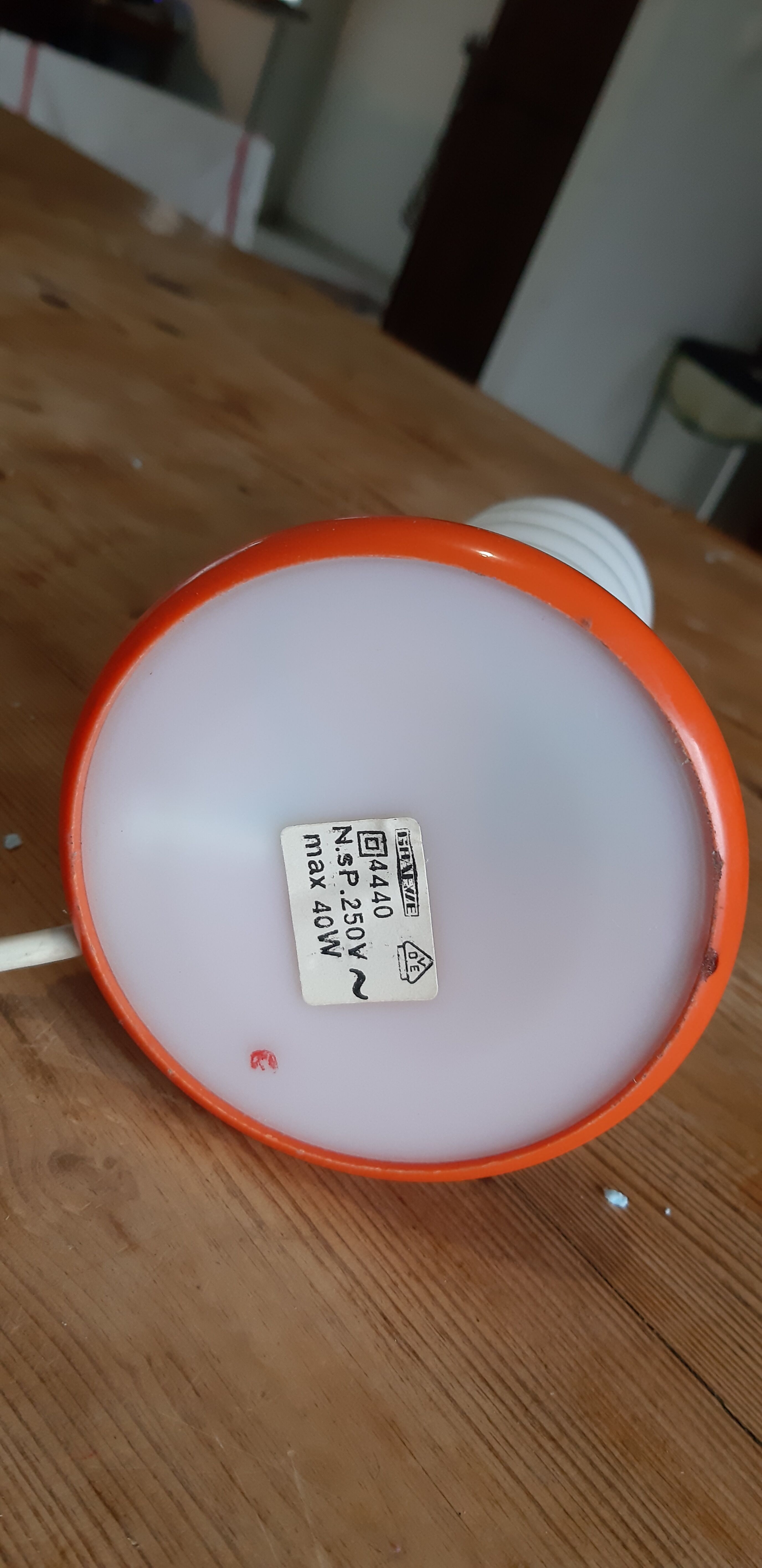 Lampe vintage opaline blanche