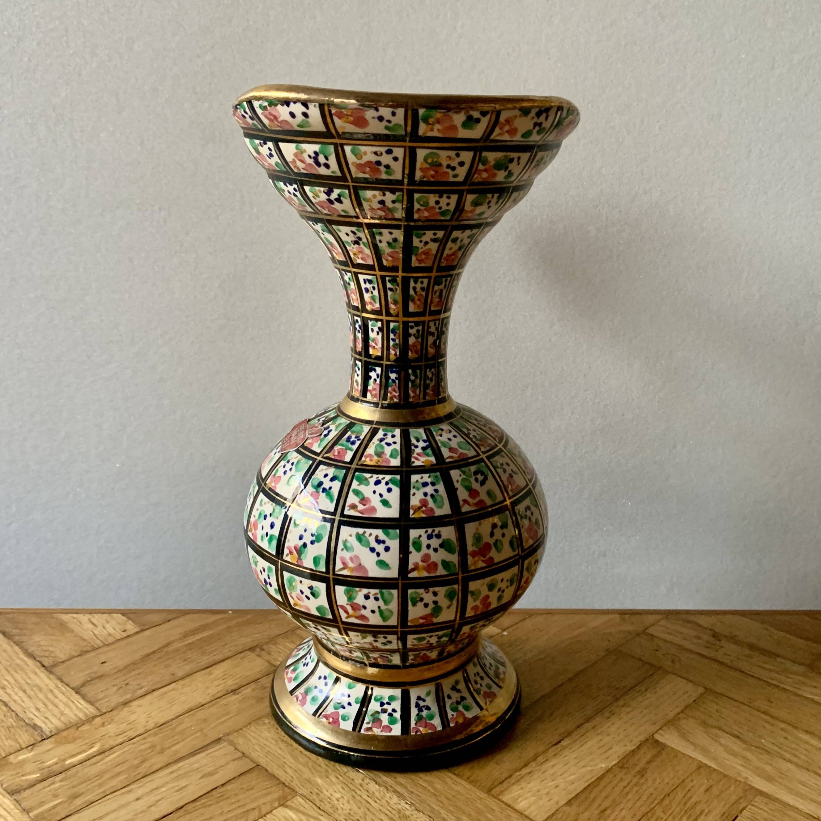 Old vase - Hubert Bequet - hand-painted floral decoration - Made in Belgium