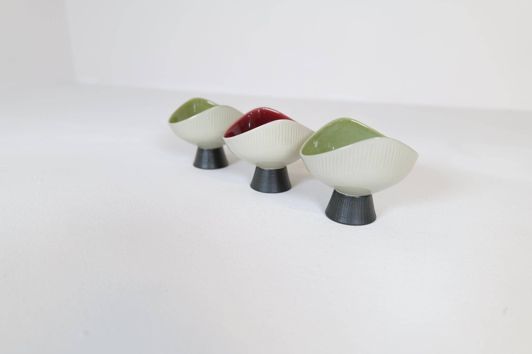 Mid-century modern set of 3 Bahia bowls by Carl-Harry Stålhane, Rörstrand, Sweden.