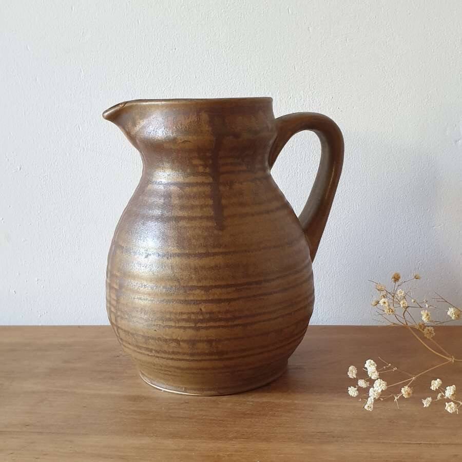 Stoneware carafe