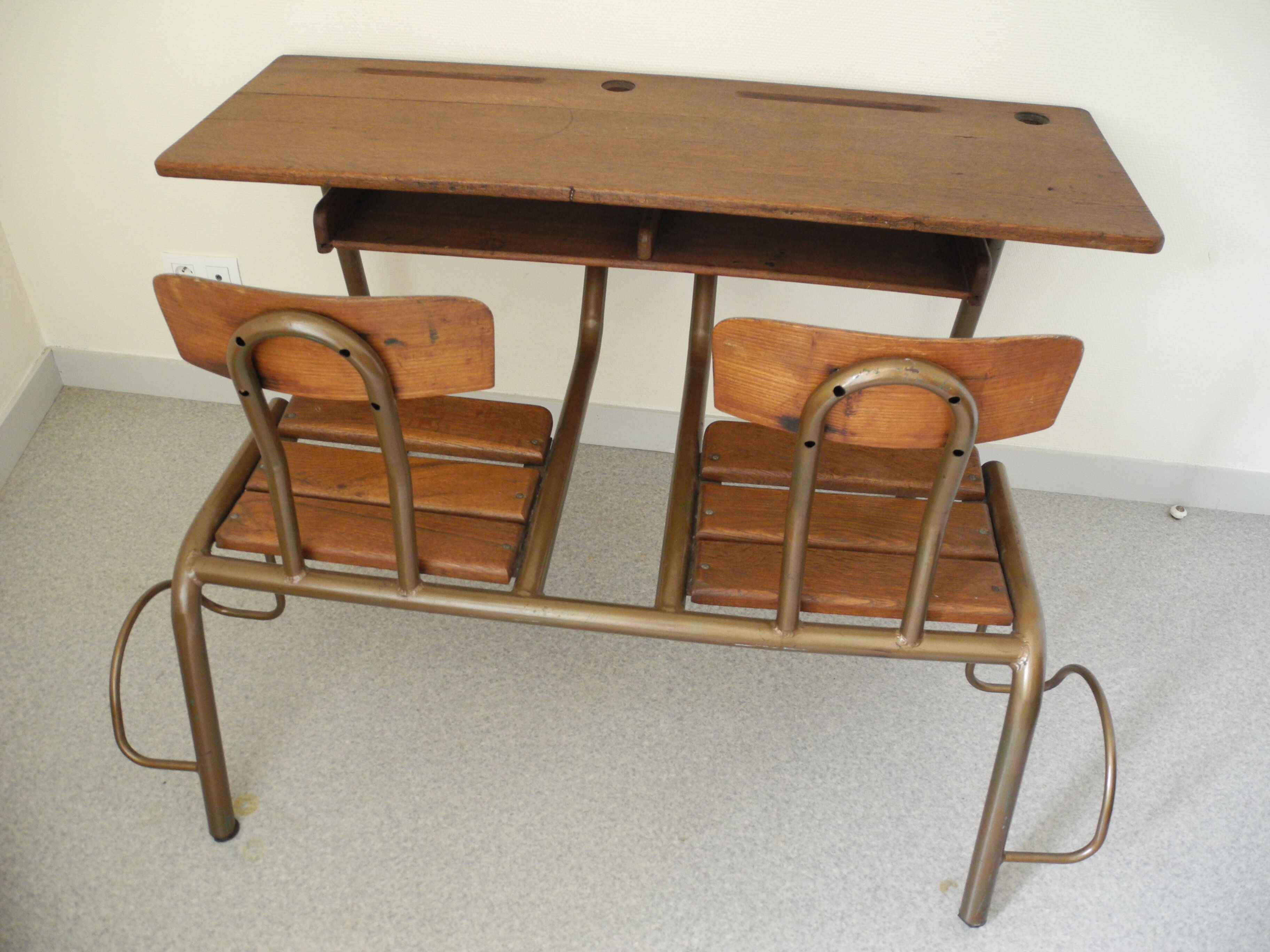 Bureau d'écolier pupitre double Matco Paris déco rétro vintage