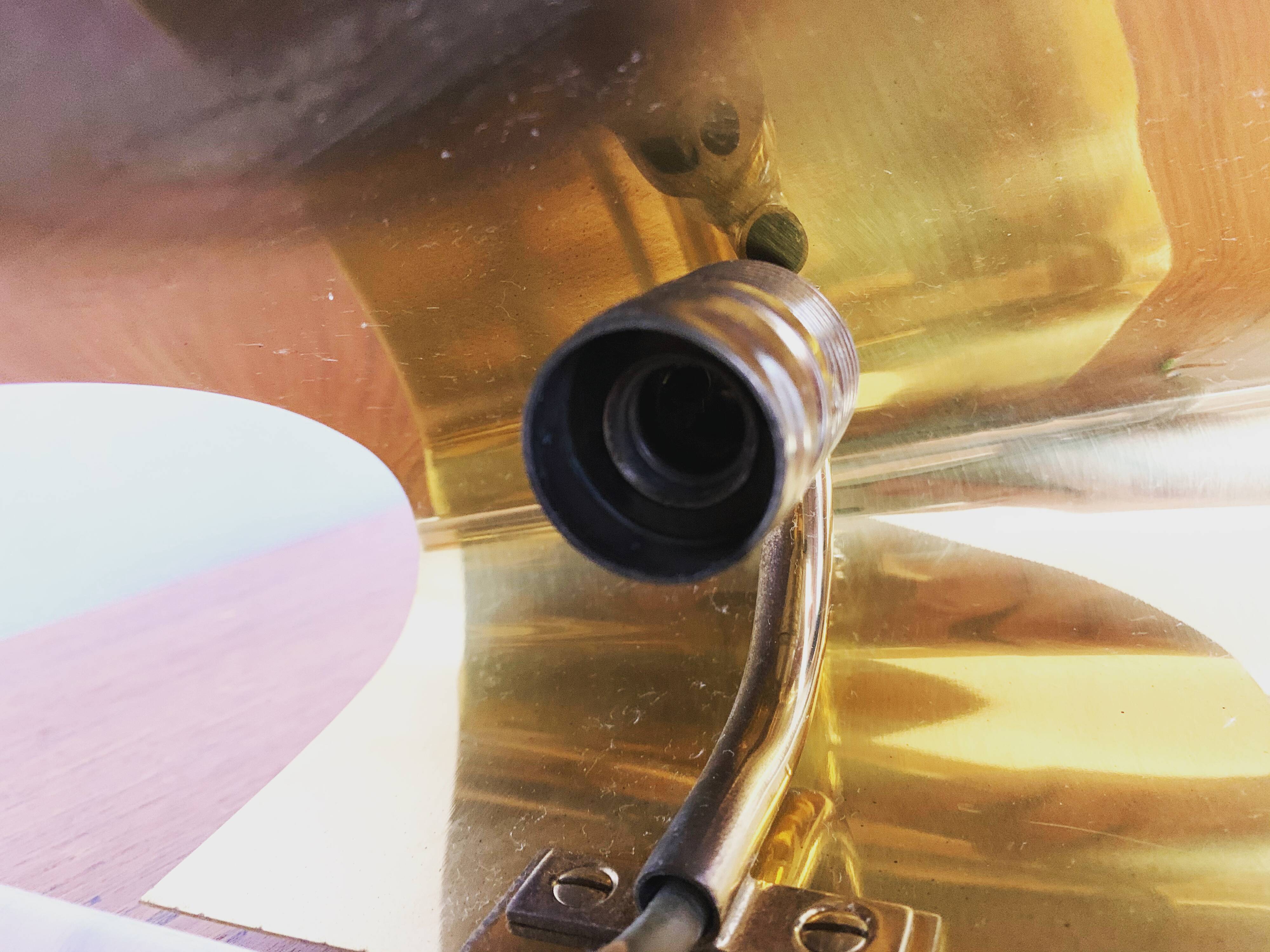 Applique murale en laiton et acrylique