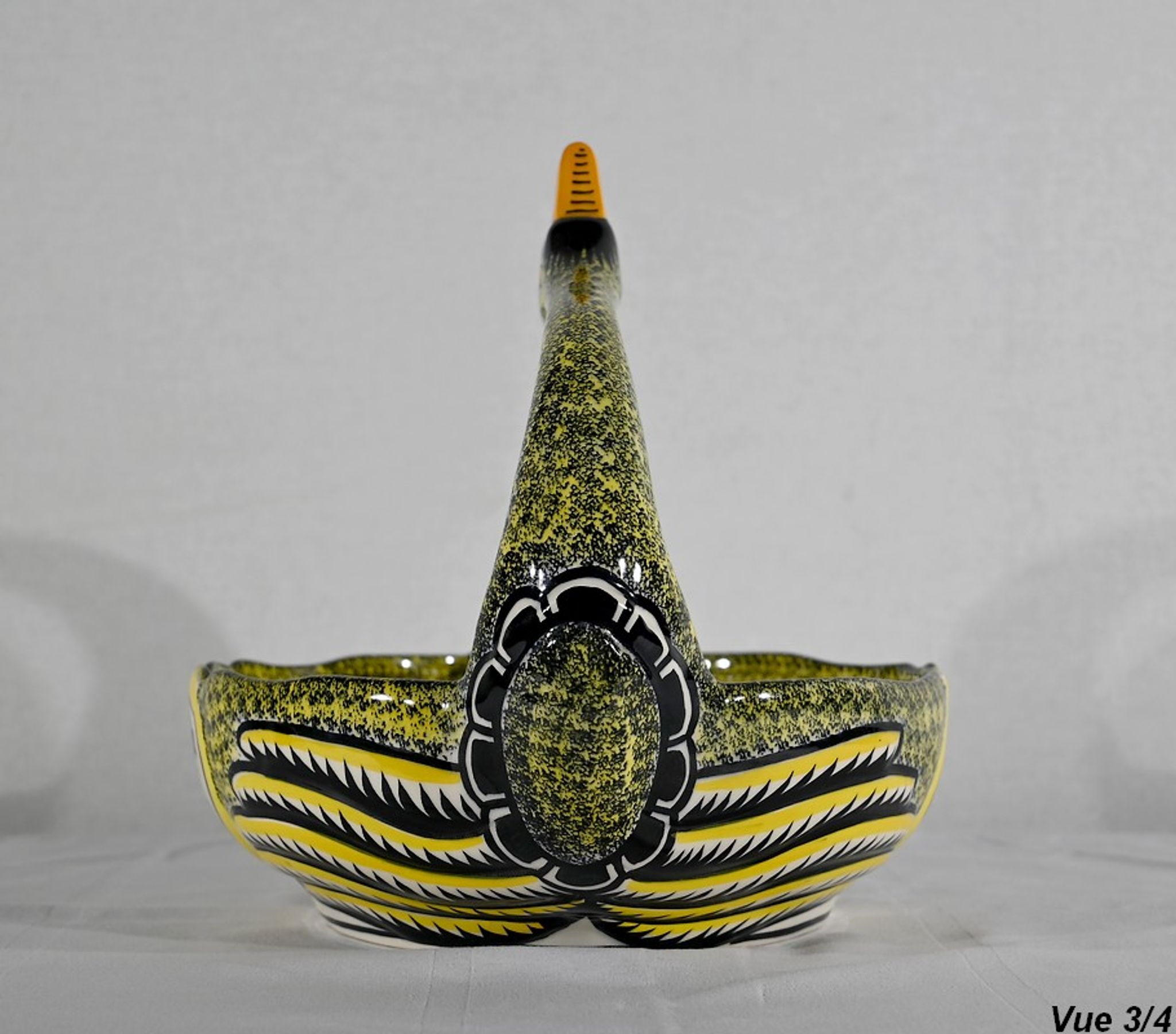 Earthenware basket, Manufacture Henriot Quimper – Mid-twentieth century