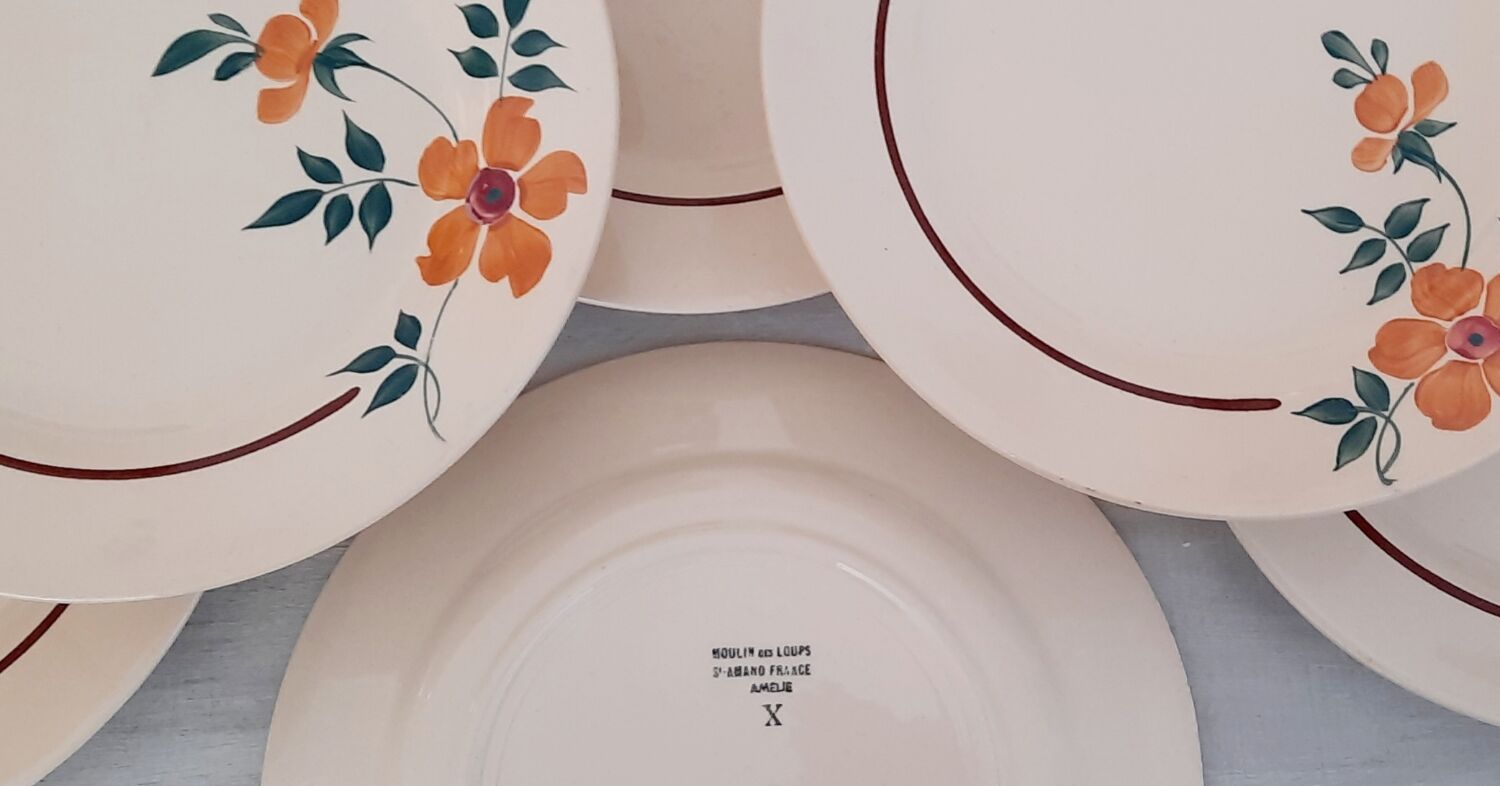 Flat earthenware plates Moulin des Loups Saint Amand Model Amélie Vintage