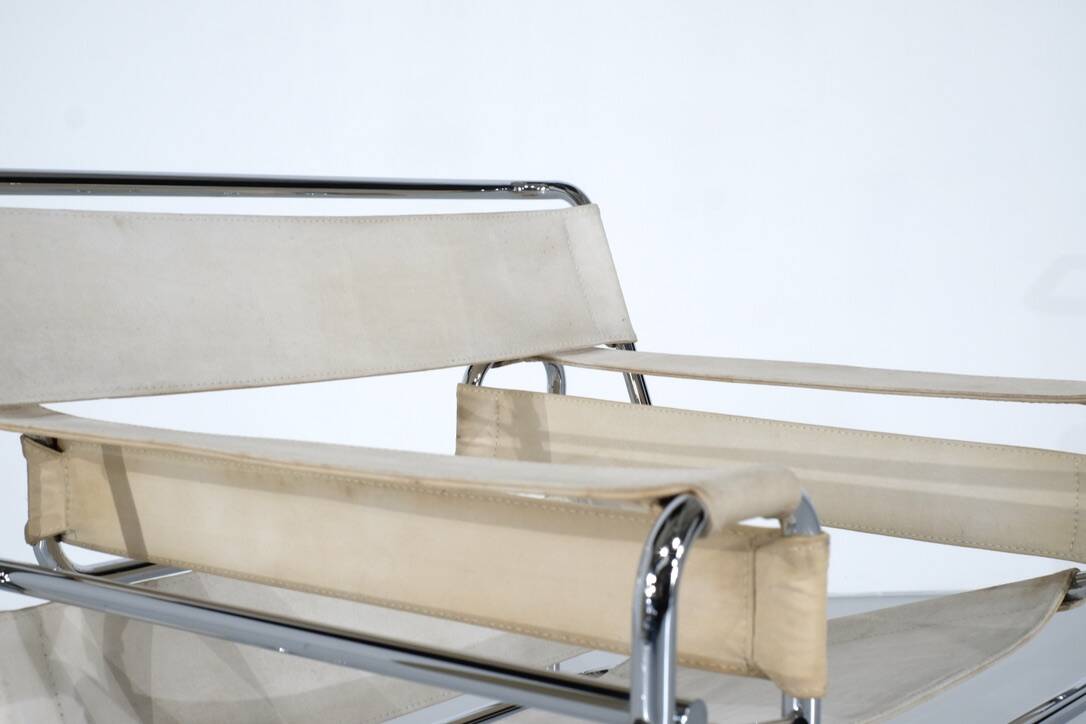 "B3 Wassily" armchair in fabric by Marcel Breuer for Gavina, 1925.