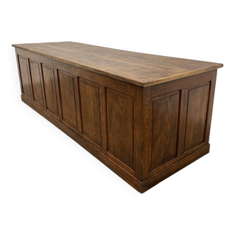 Very large old oak trading counter, XXL format
