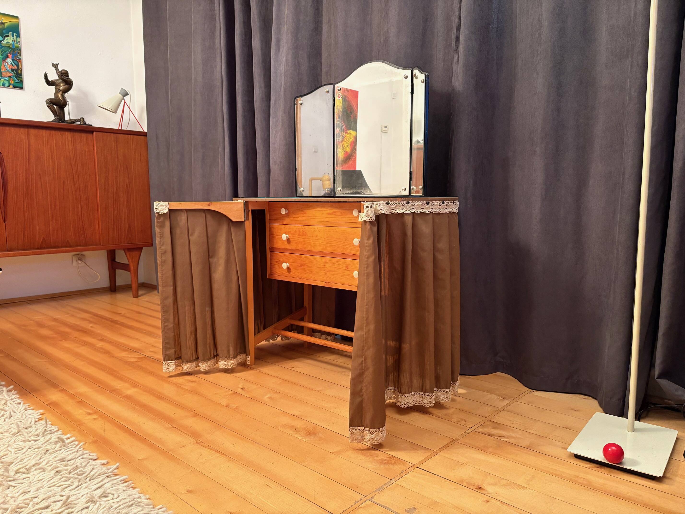 Dressing table, Scandinavia, 1940s/1950s