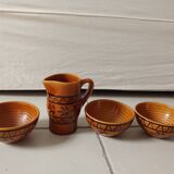 Pitcher and bowls of cider