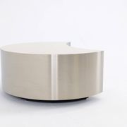 Unique side table, half-moon shape, brass/steel and polished laminate, size M.