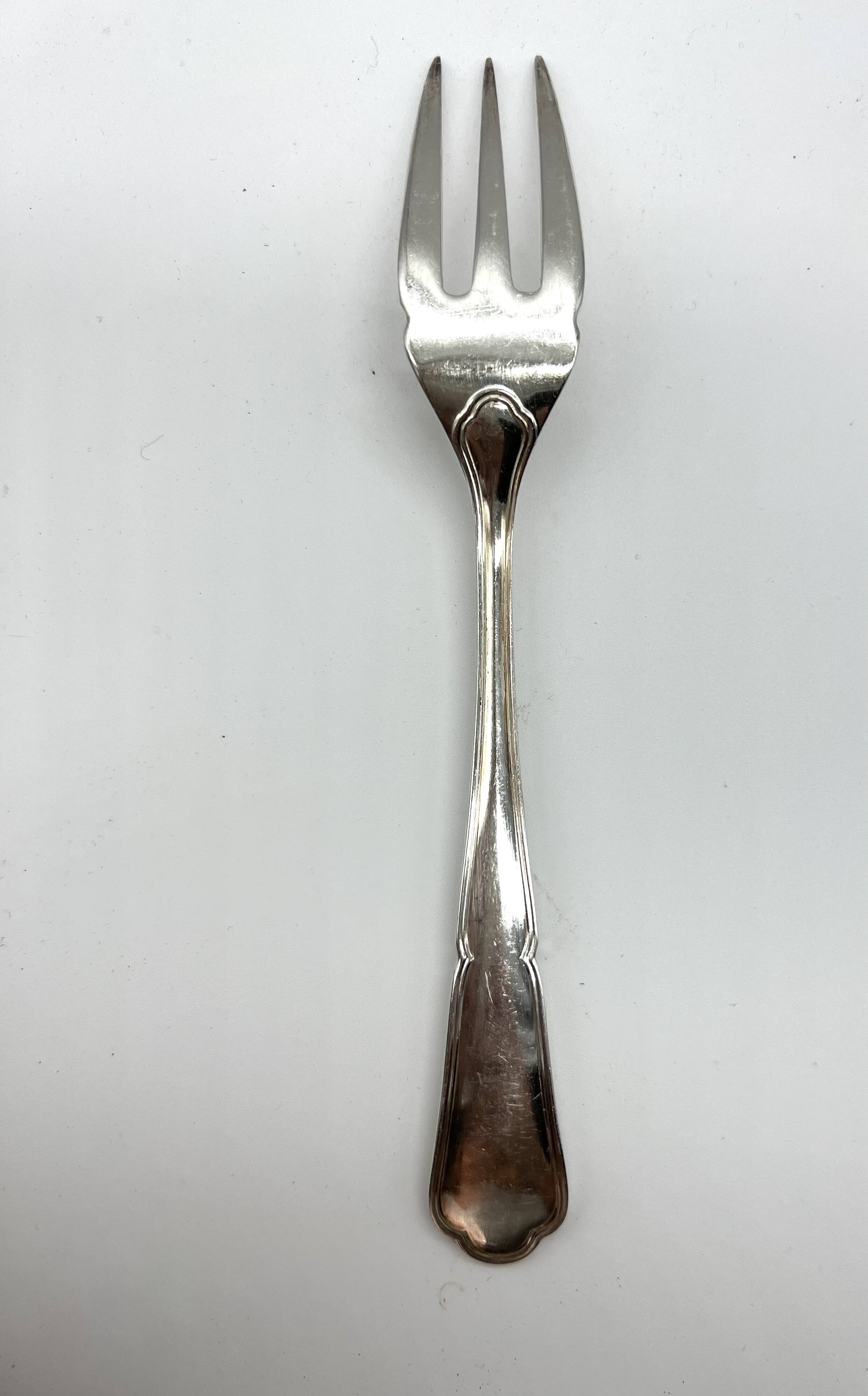 23 François Rionnet France silver-plated fish cutlery sets