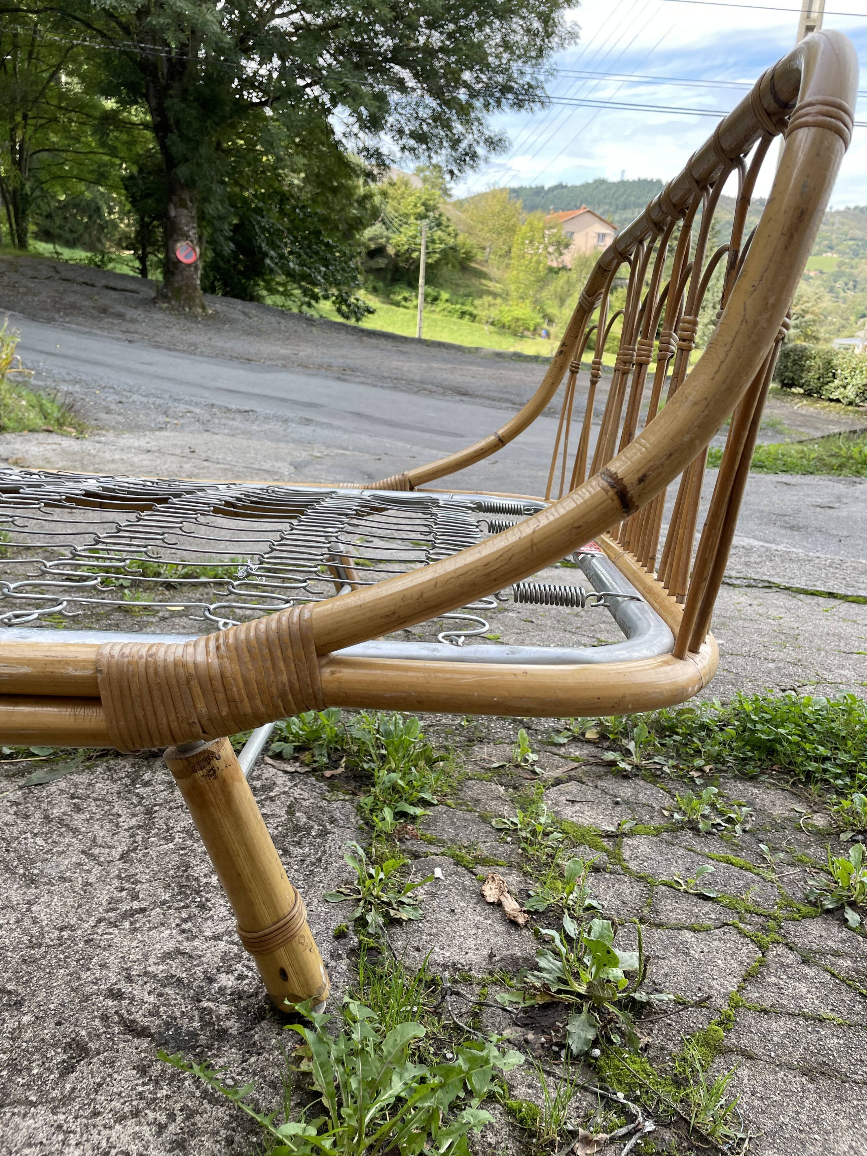 Lit corbeille en rotin