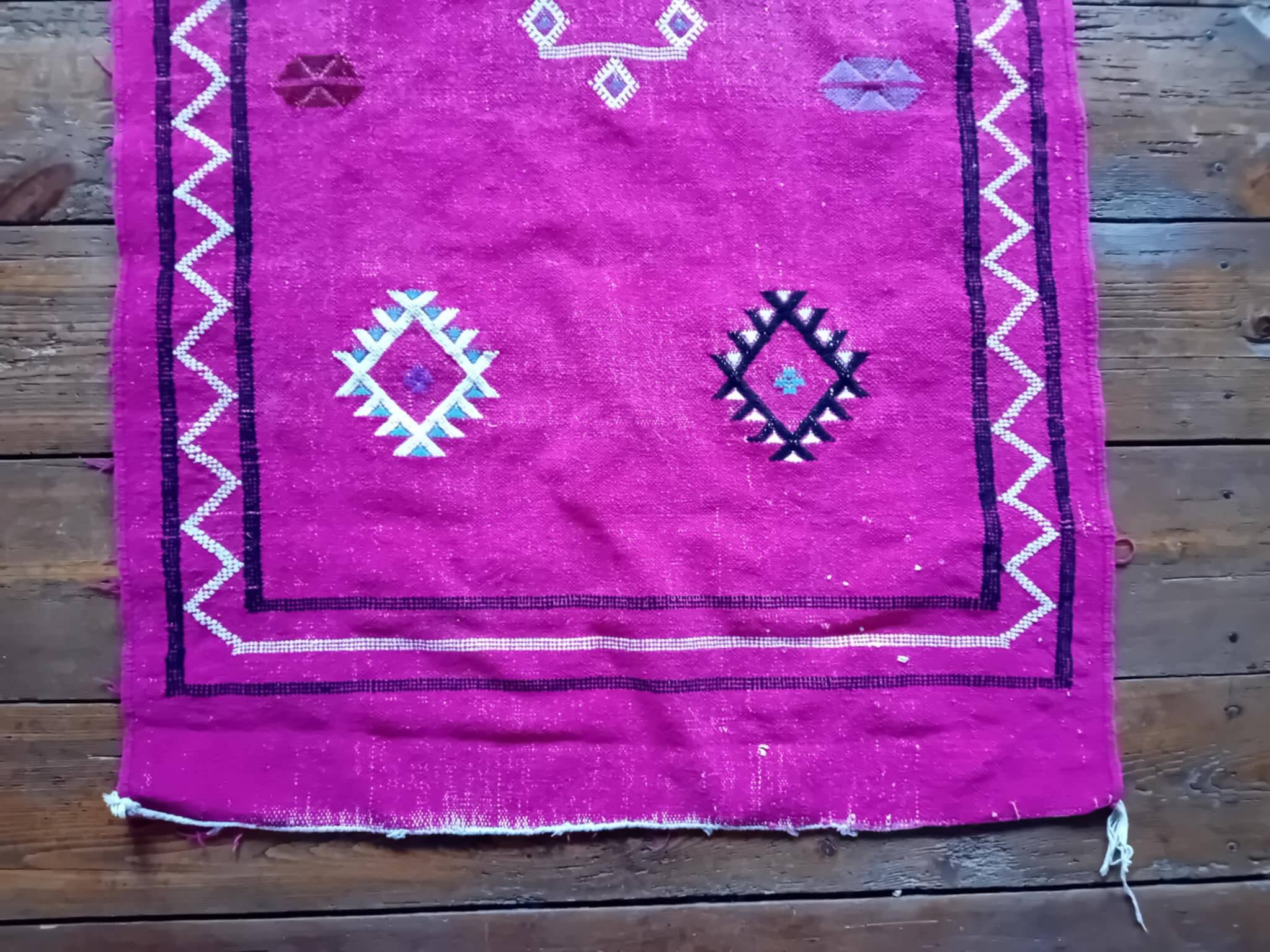 Handmade Berber Kilim 143x83cm