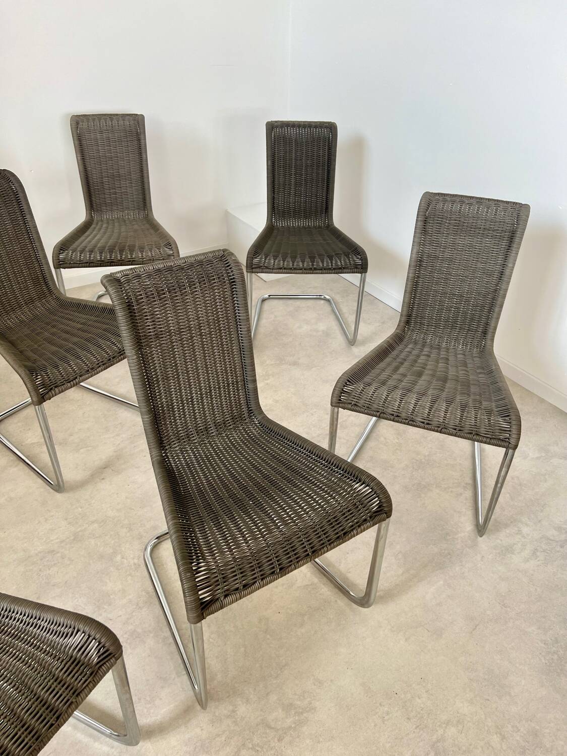 Set of 8 Tecta designer tubular chairs, Bauhaus style, metal and vintage gray cane, 80s