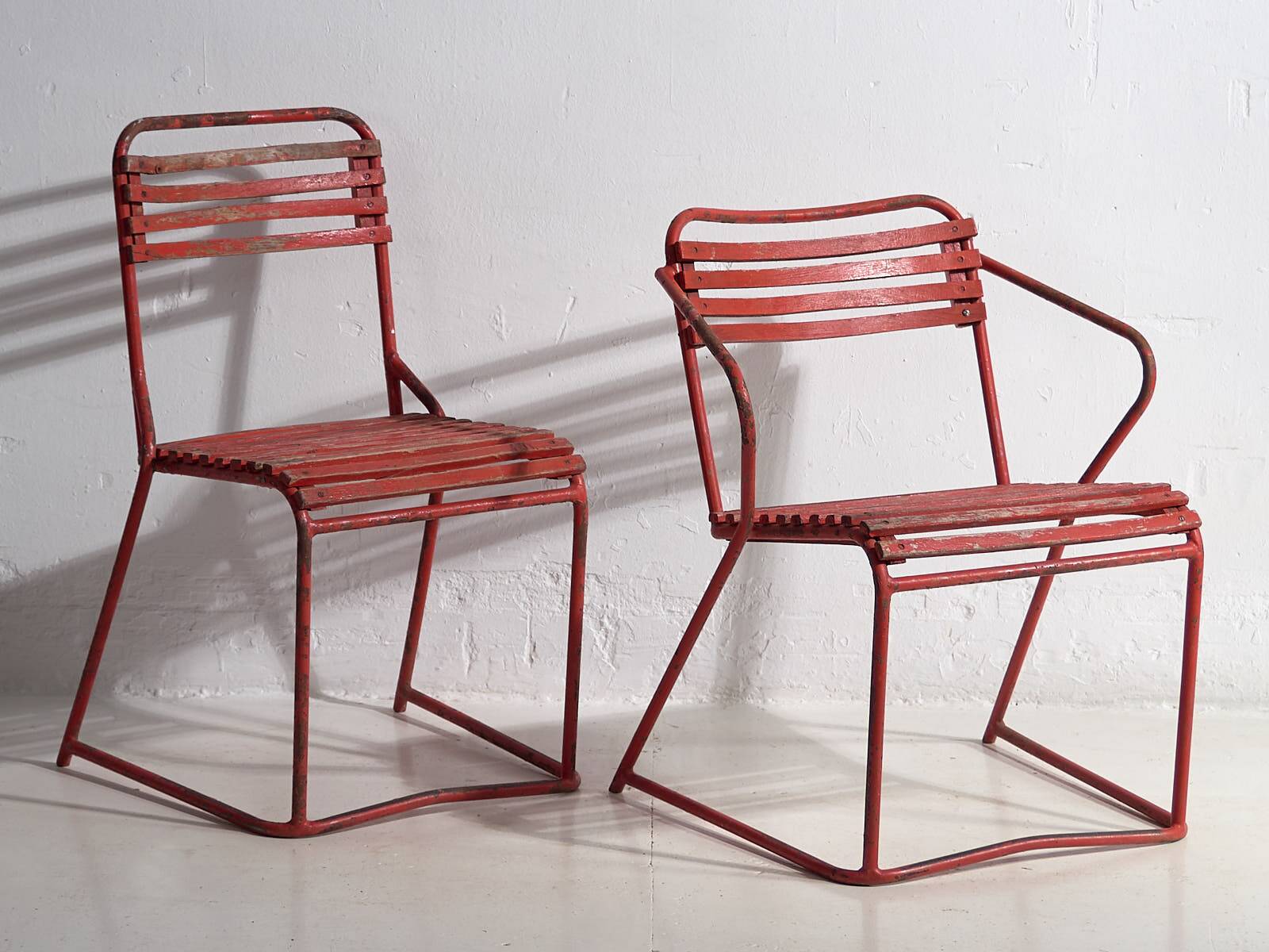 Antique red garden chairs (c.1920). Set of 4 pieces #37