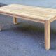 Table à manger rénovée en pin massif style scandinave brutaliste des années