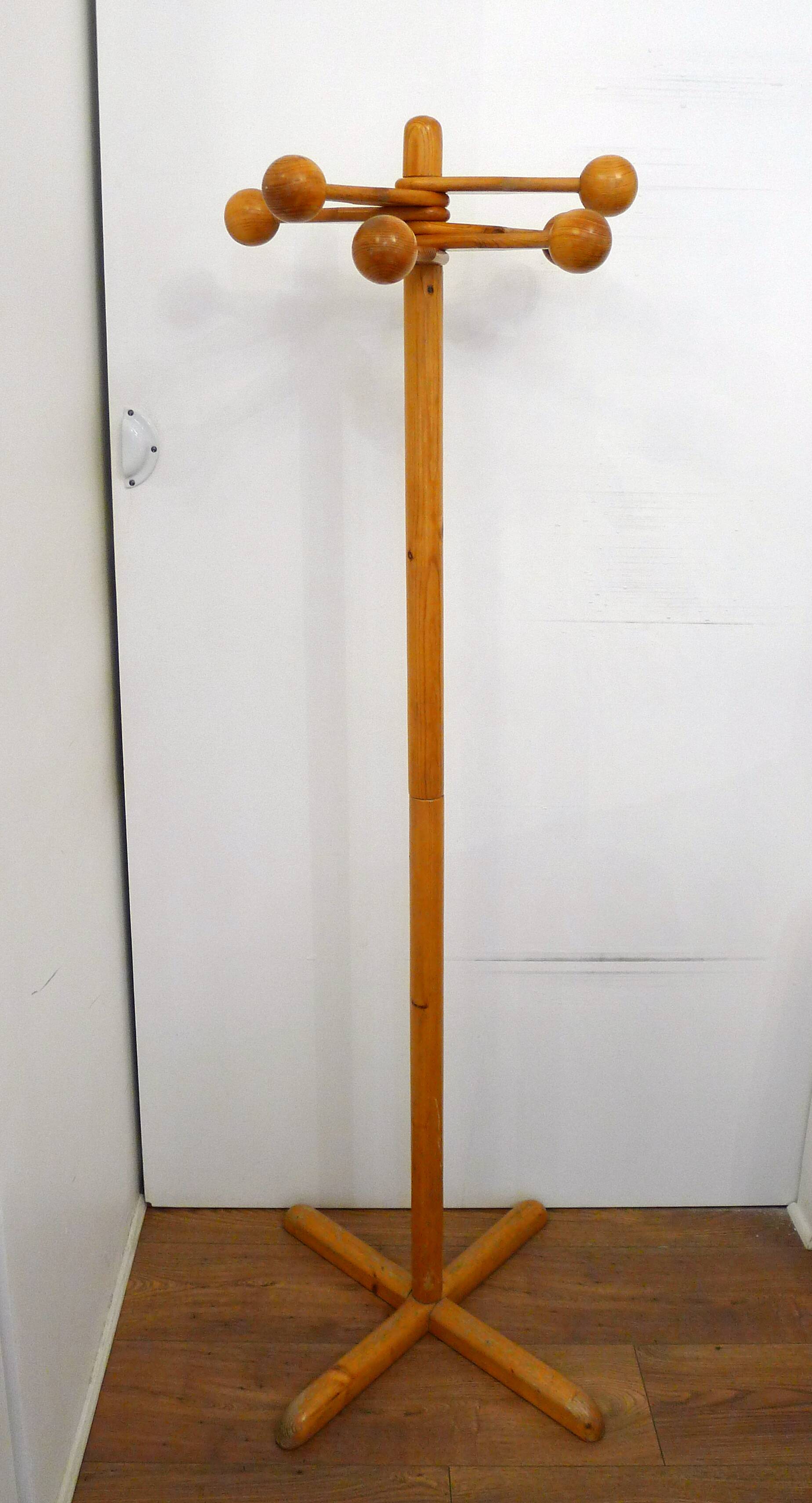 Satellite coat rack, 6 ball hooks on pivot, made of wood (pine)