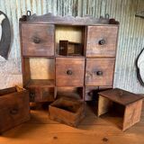 Ancien petit meuble de rangement à tiroirs