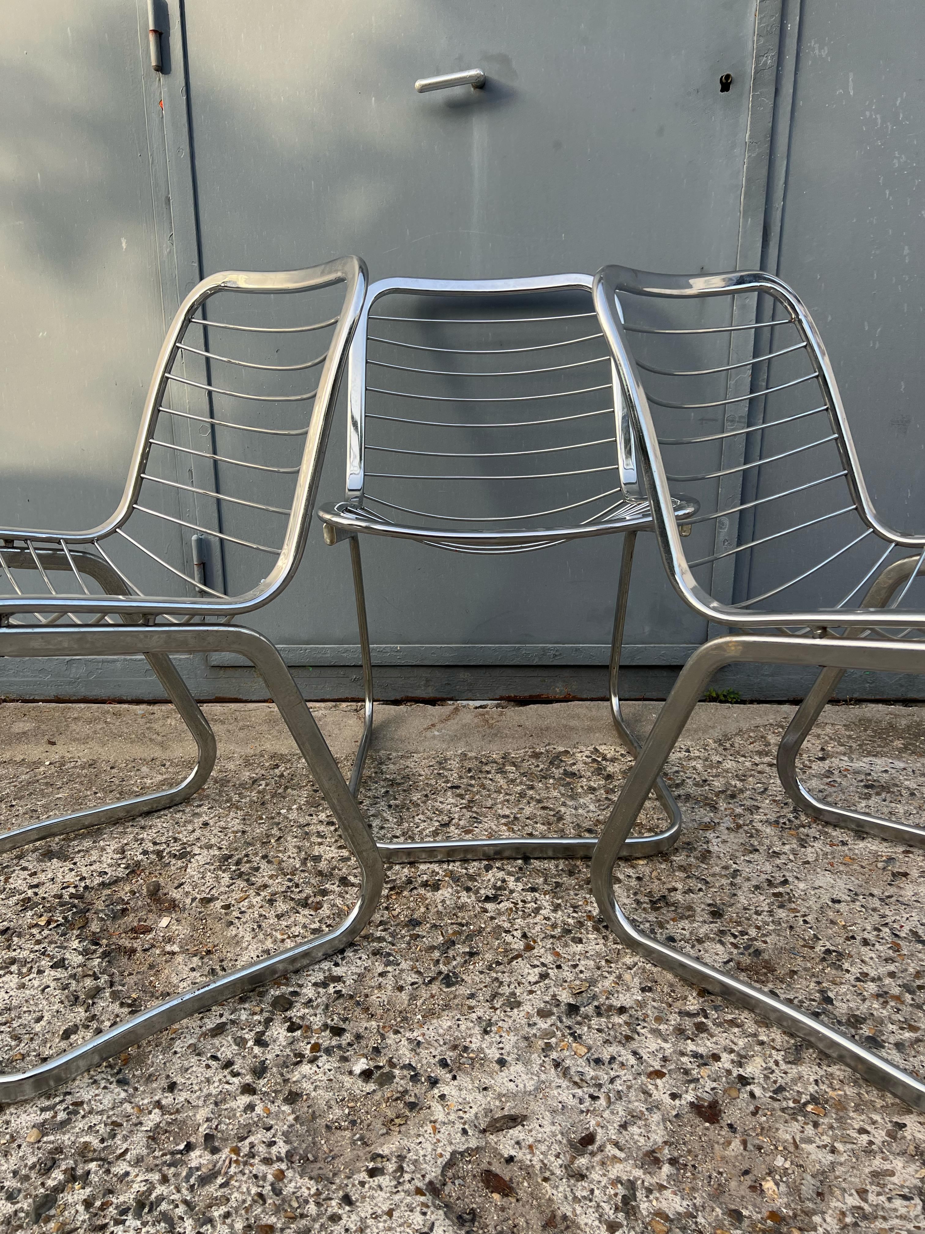 Vintage Italian design chrome metal chair from the 70s