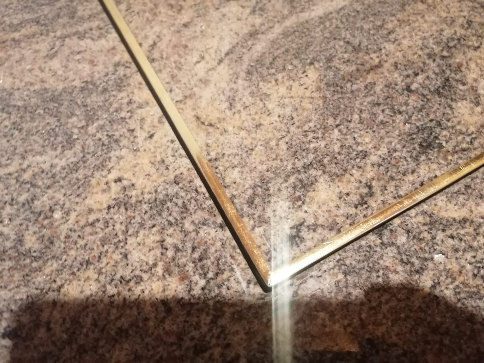 Table bar en granite