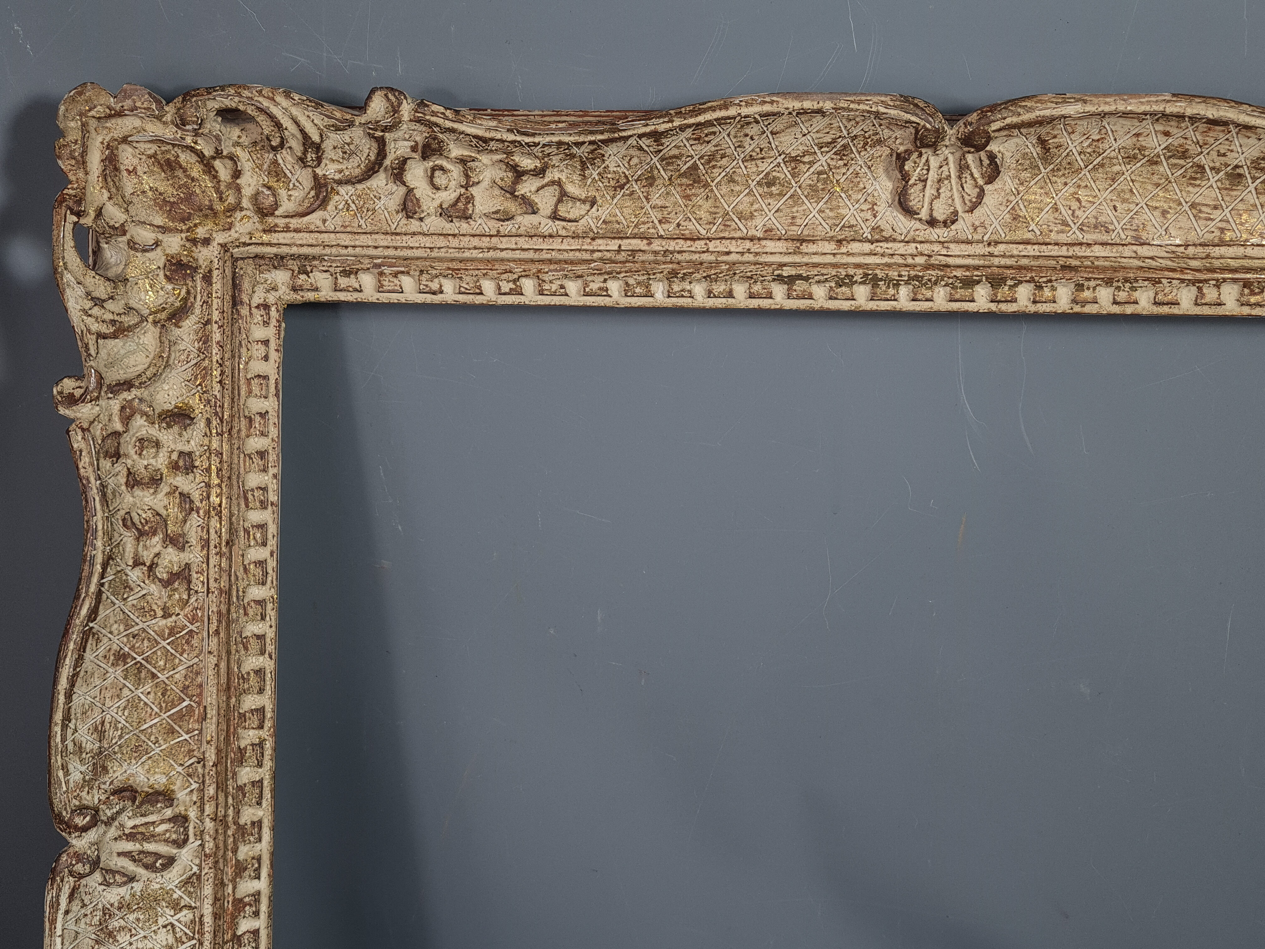 Old frame Montparnasse carved wood patinated 68x59 foliage 54.8x45 cm