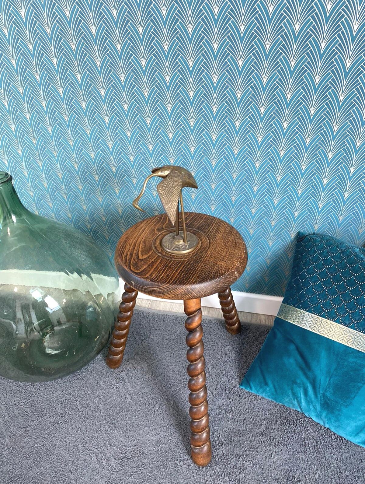 Tripod tabouret