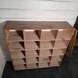 Solid wood workshop cabinet with compartments