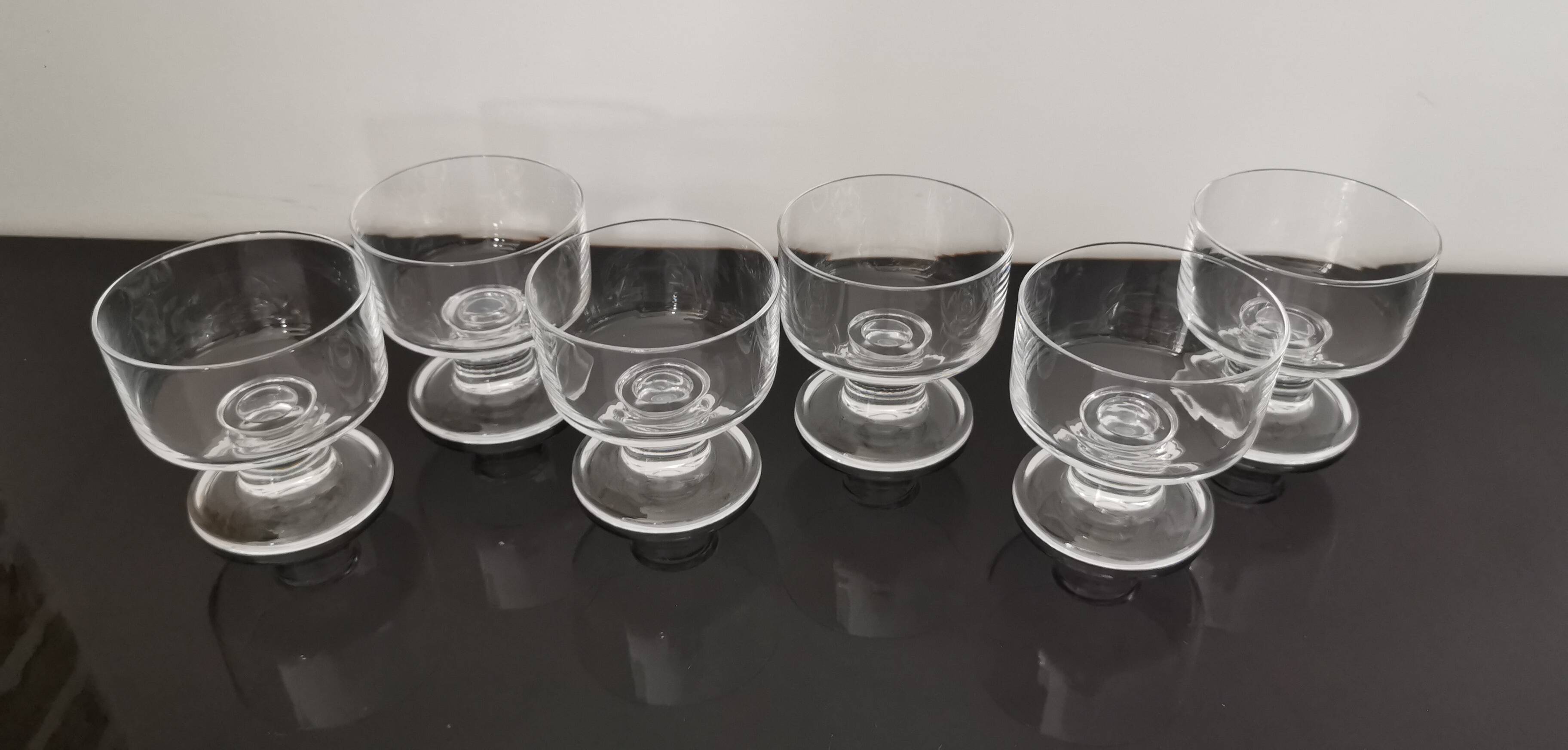 6 transparent cavalier cups thick vintage glass base 1970s