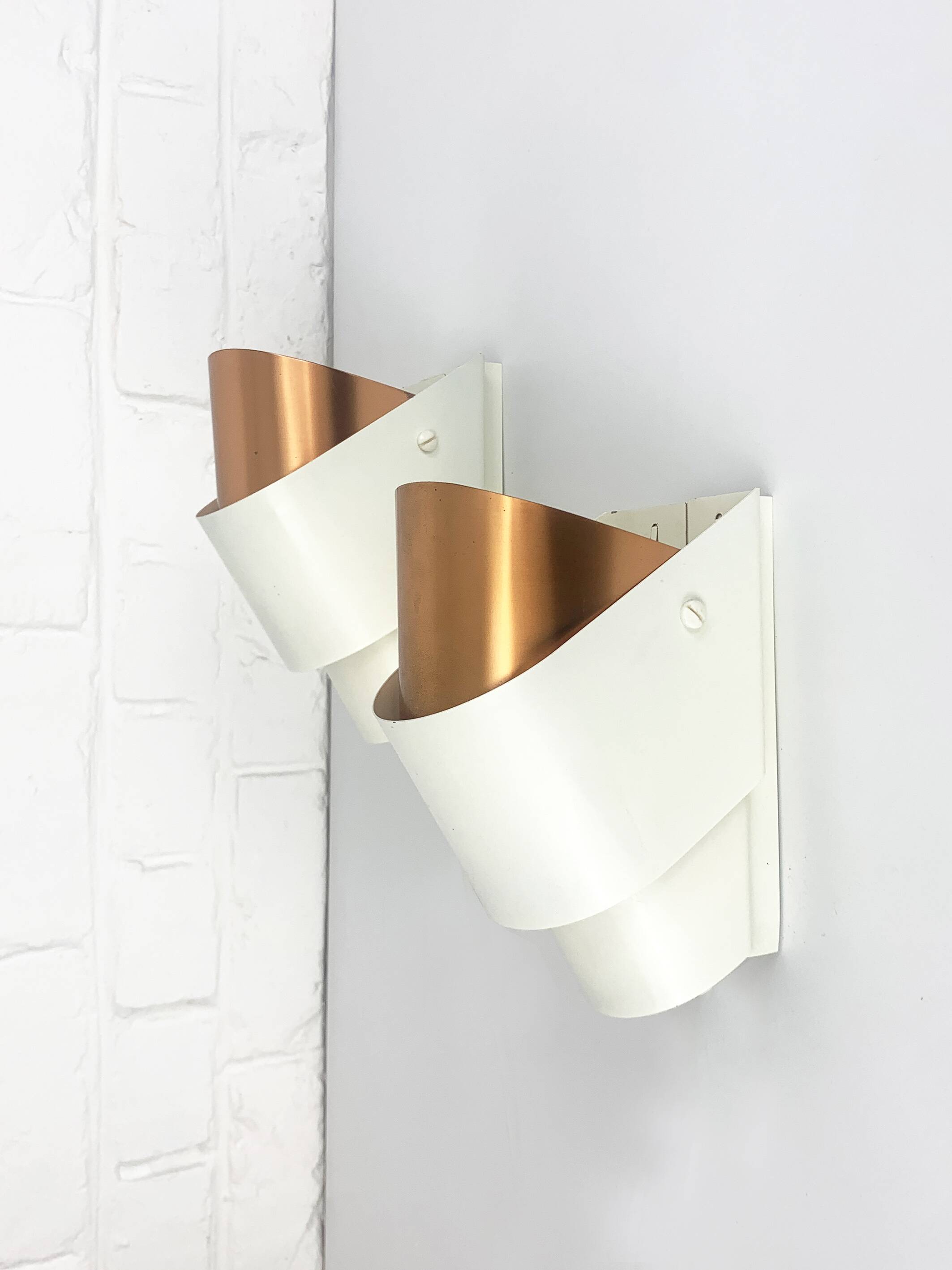 Pair of V-317 wall lights Hans-Agne Jakobsson AB Markaryd, Sweden, copper, 1960s