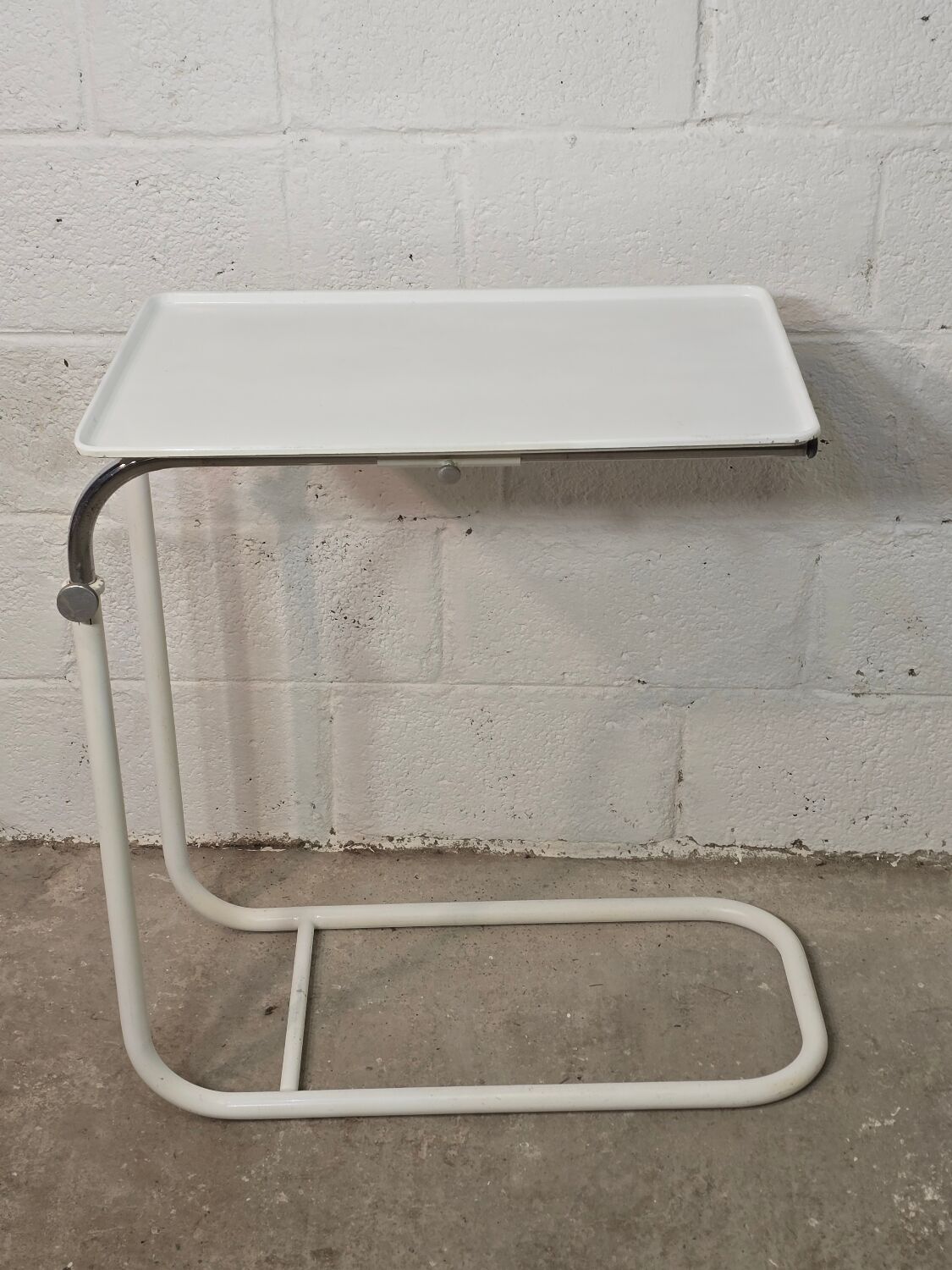 1970s adjustable side table in white lacquered metal