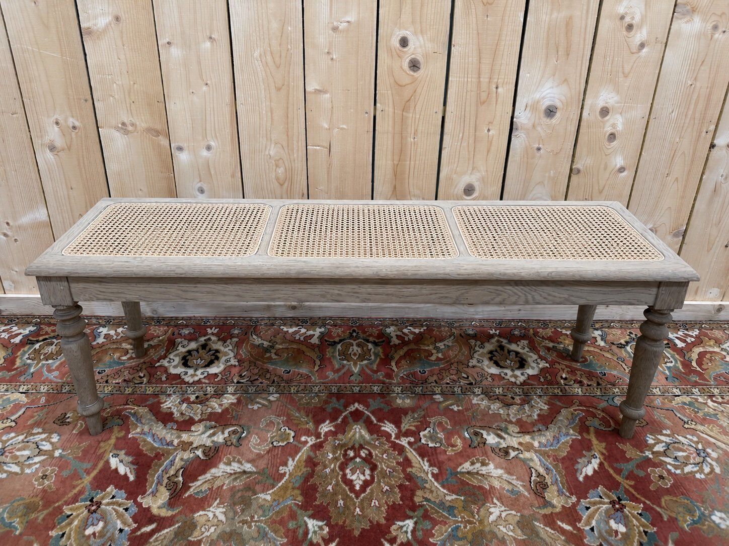 Banc d'office style Louis-Philippe en chêne massif et cannage