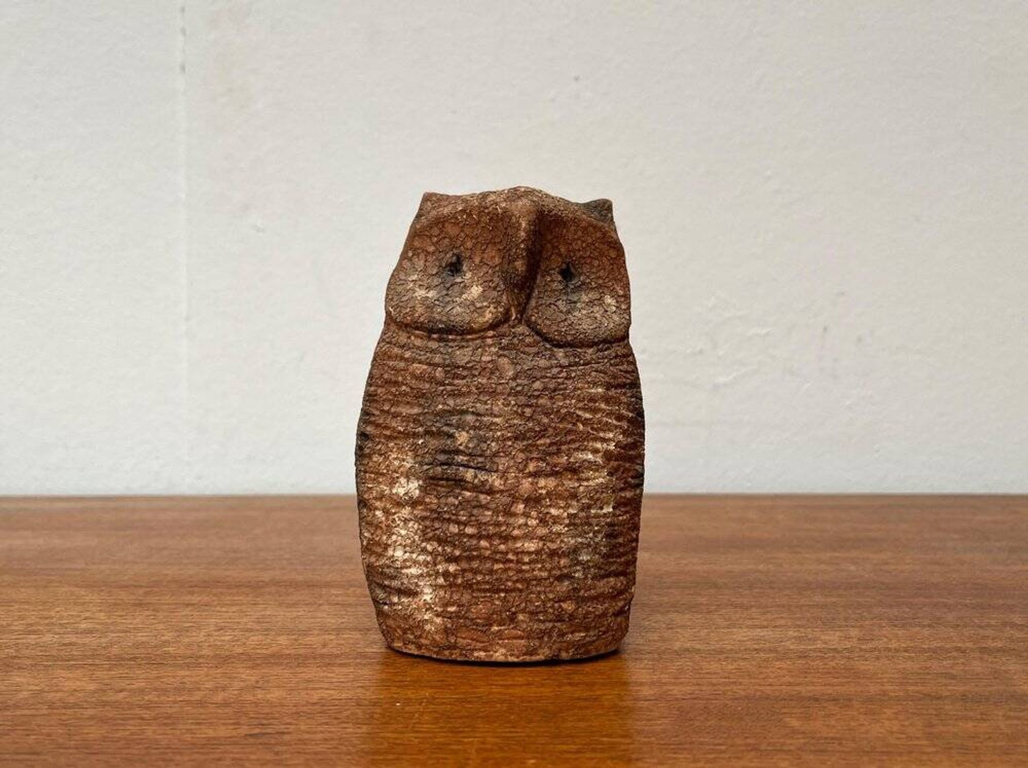 Owl sculpture in Italian pottery from the mid-century by Aldo Londi for Bitossi, 1960s.