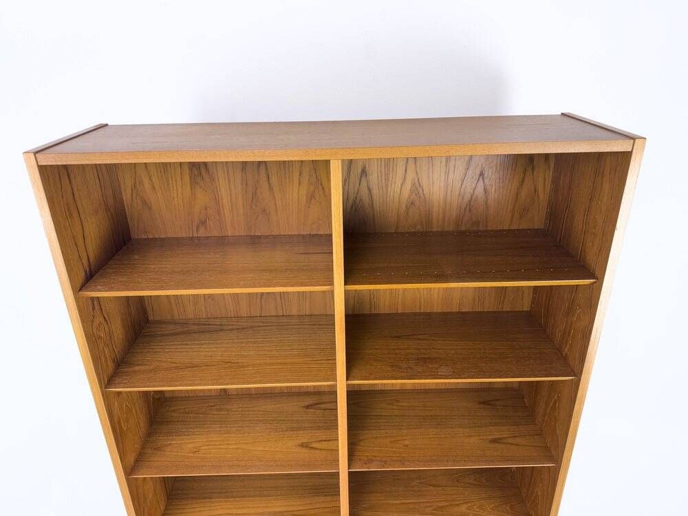 Large vintage teak bookshelf by Hundevad & Co., 1960s