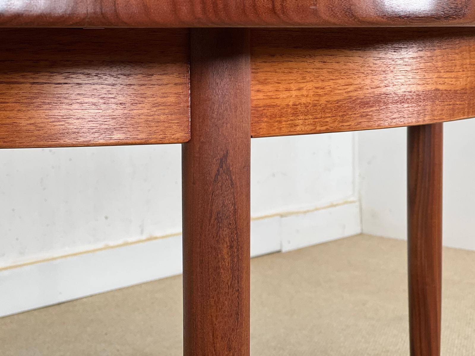 Round extending dining table by GPlan Fresco Collection 1960.