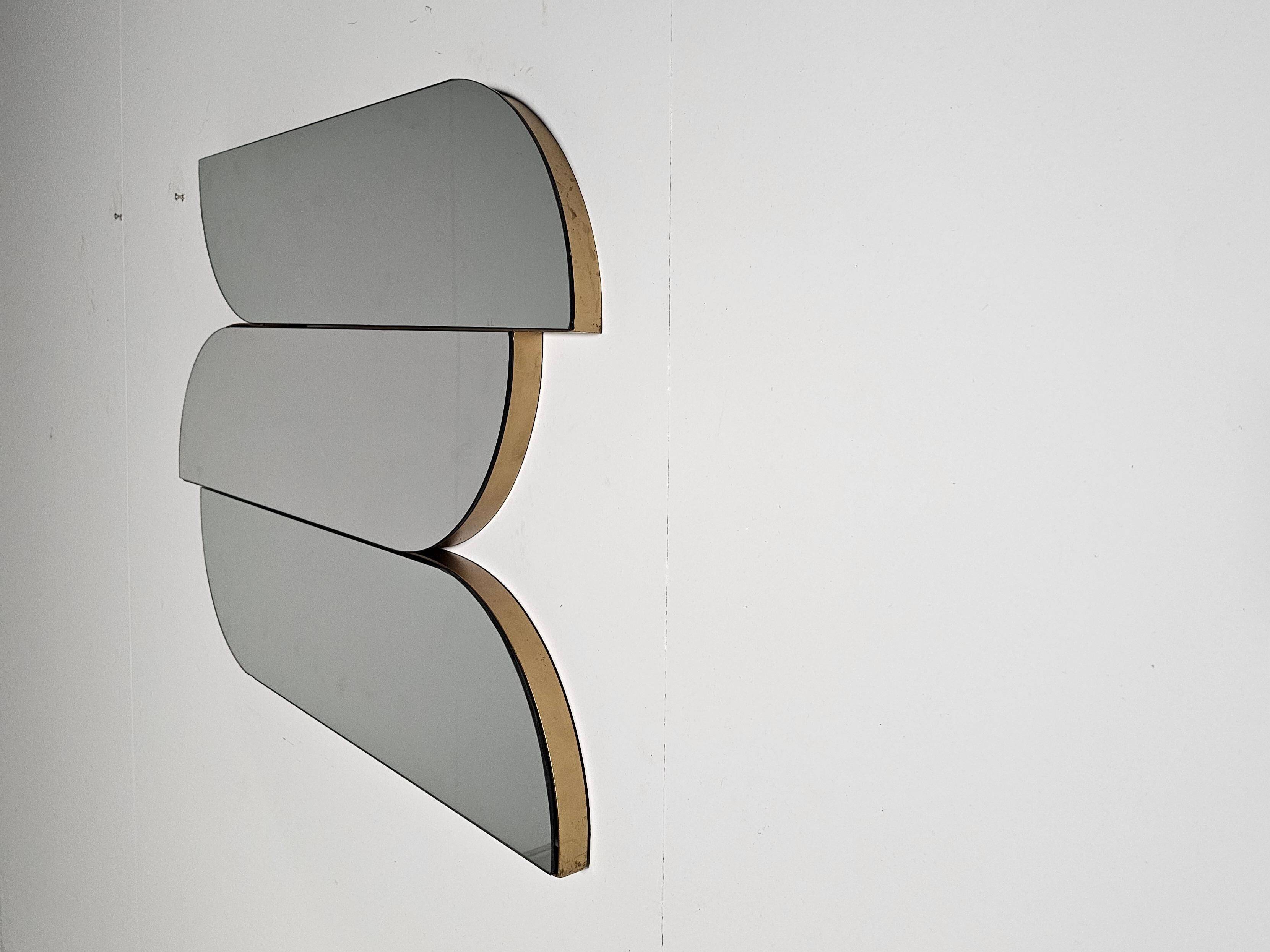 Sculptural wall mirror with brass edges, Italy, 1970s