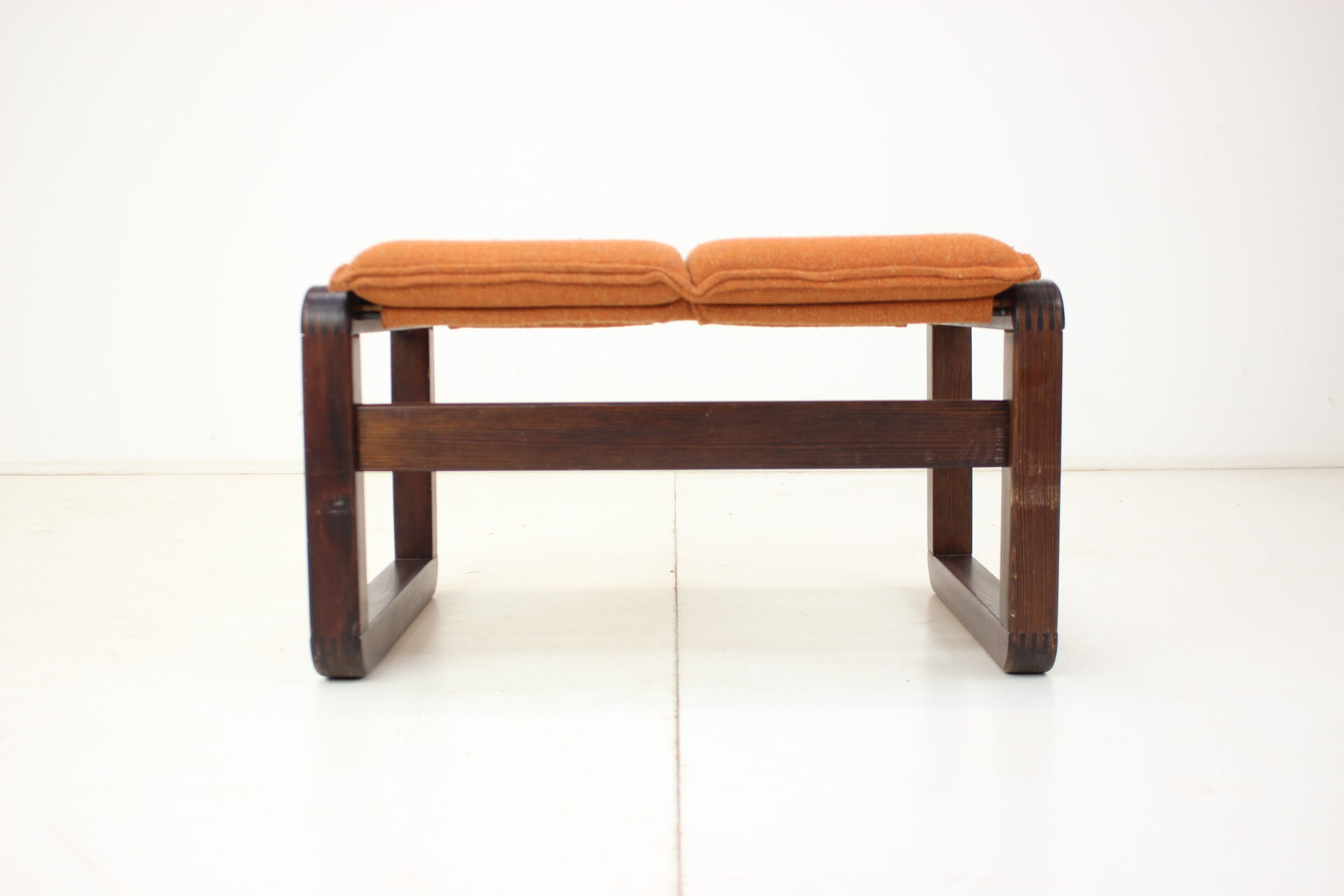 Tabouret en bois et tabouret en tissu des années 1970, Tchécoslovaquie