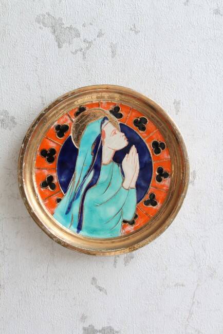 Round prayer plaque to hang, religious wall decoration, handmade enamel frame, 16 cm.