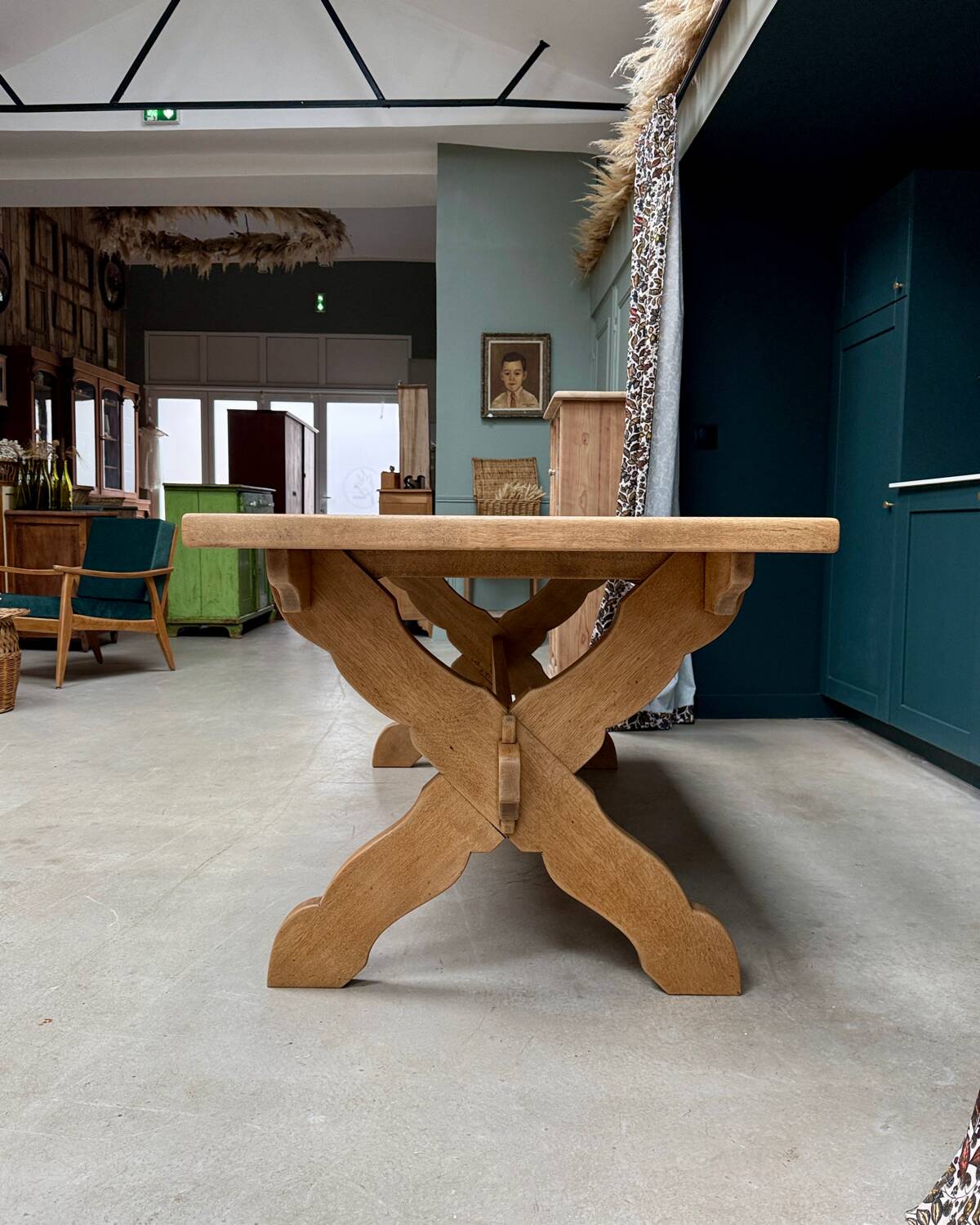 Grande table de ferme en chêne massif pieds croisés (rénovée)