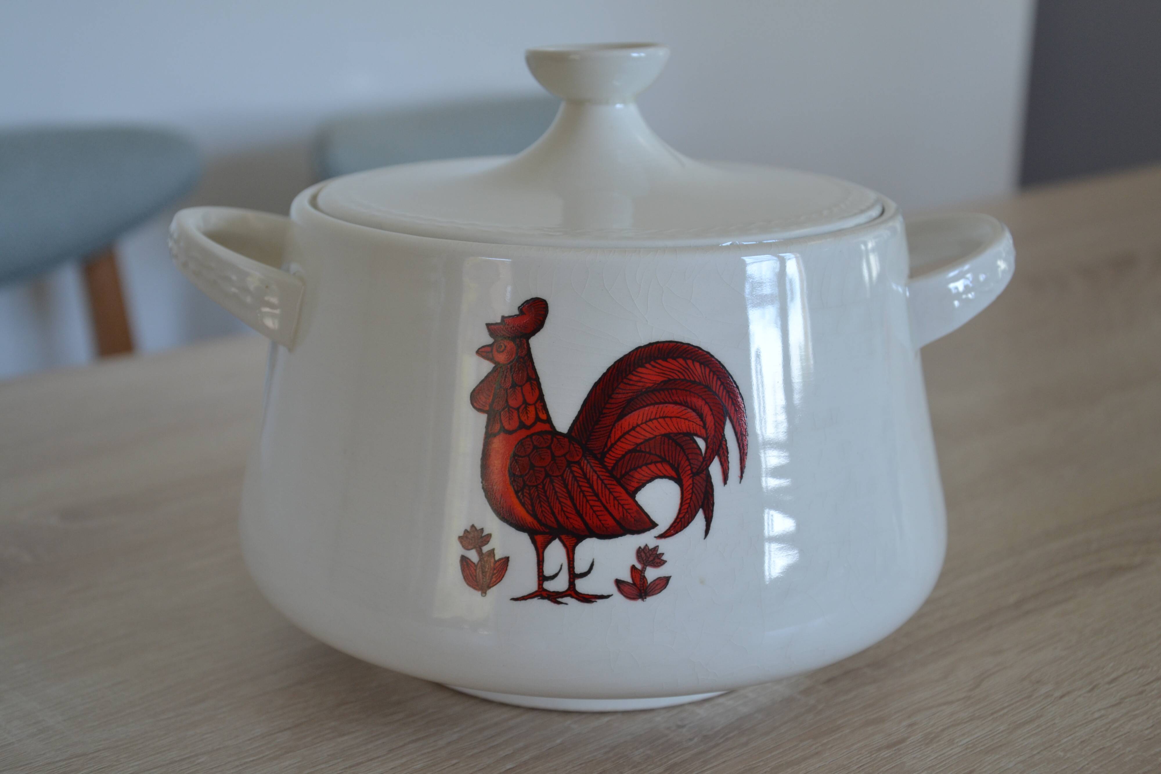 Earthenware soup tureen with rooster design