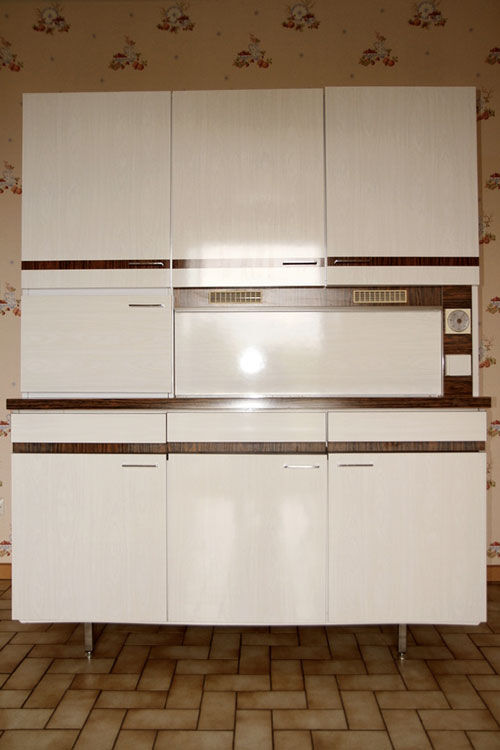 White vintage formica kitchen furniture