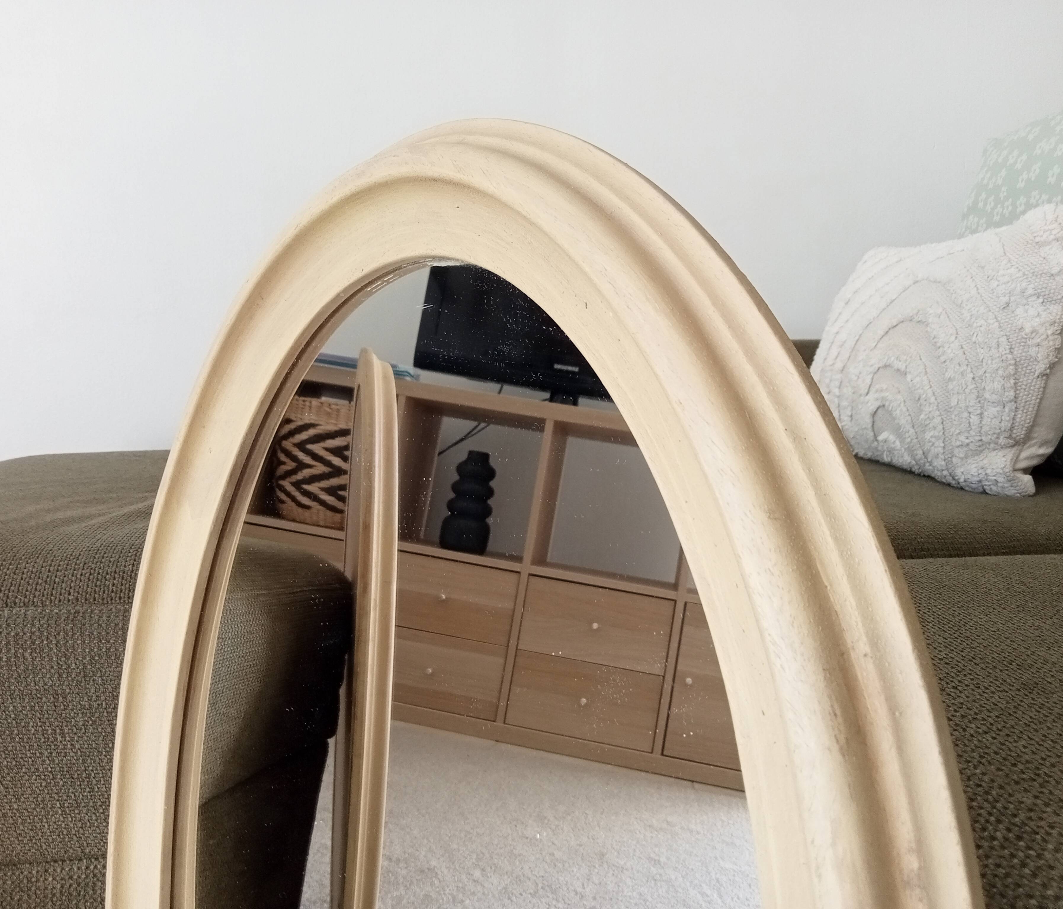 Miroir ovale vintage en bois patiné