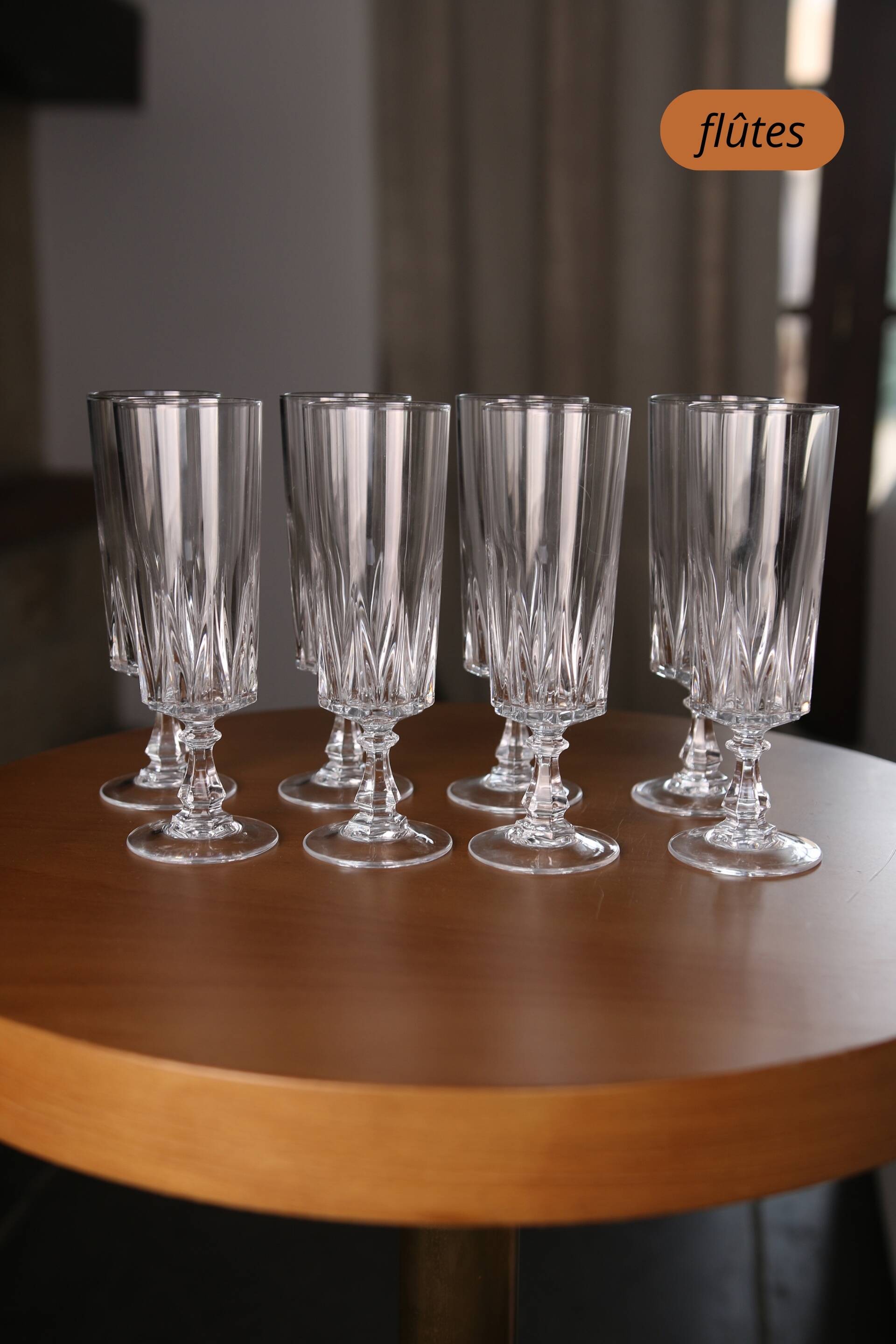 8 champagne flutes, "Louvre" model Cristal d'Arques