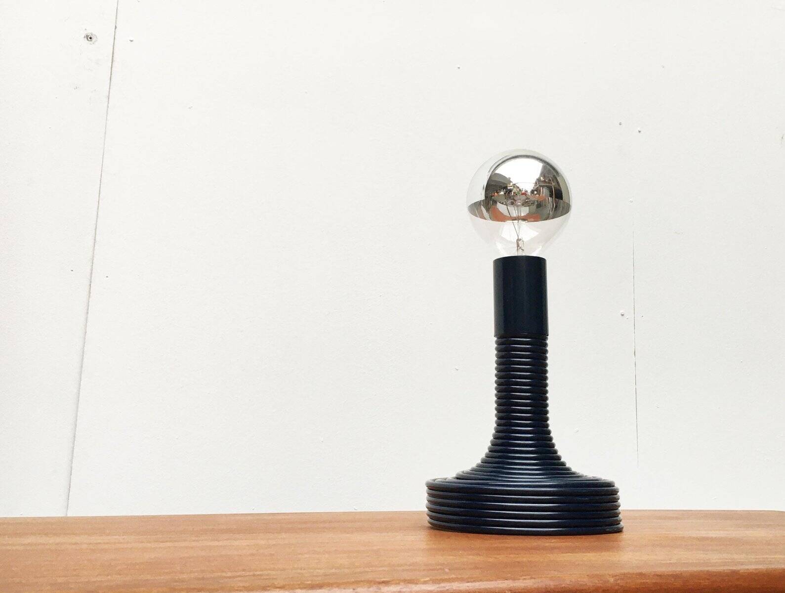 Lampe de table Spirale de l’ère spatiale italienne par Angelo Mangiarotti pour Candle