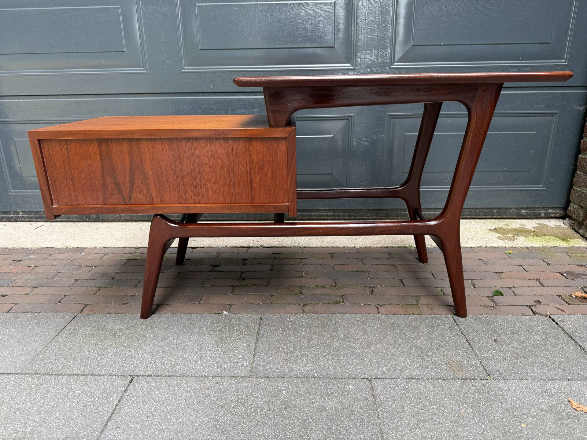 Wébe Tv table