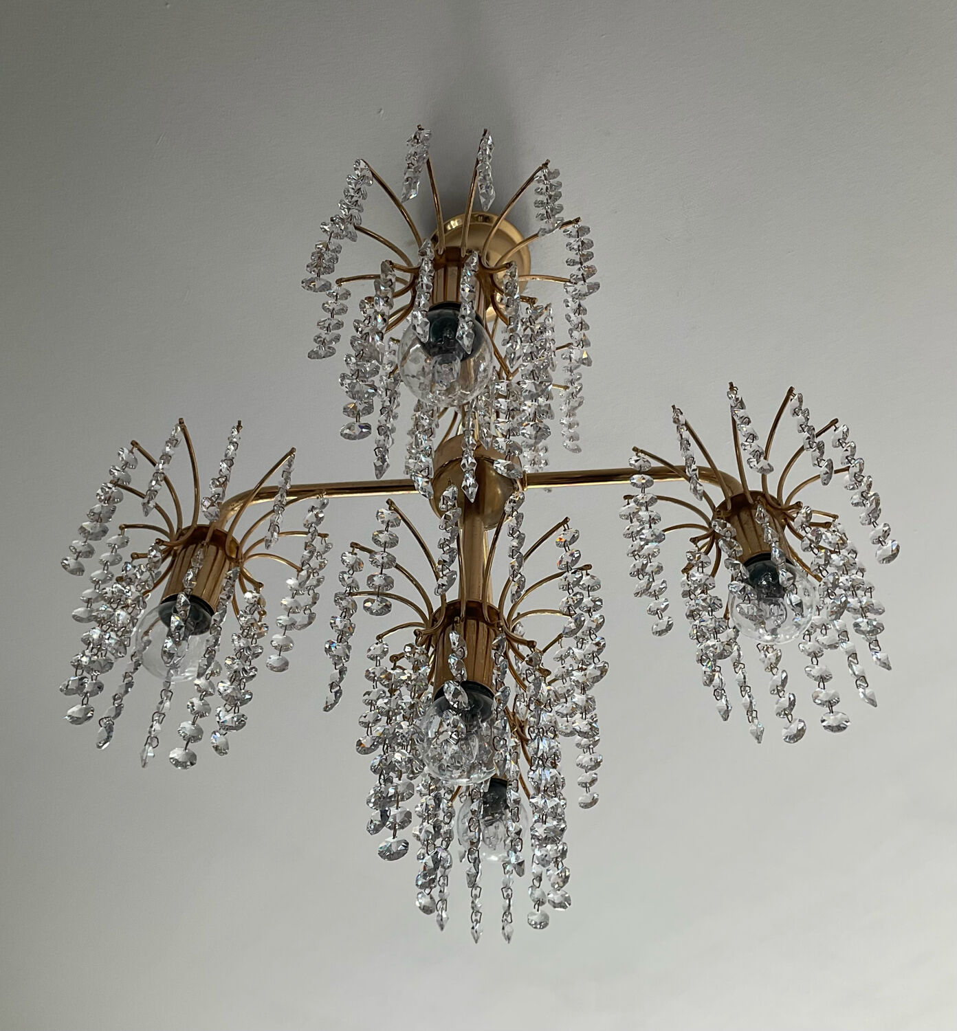 Crystal tassel chandelier from the 60s and 70s