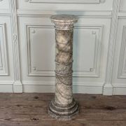 Colonne en albâtre, vers 1880